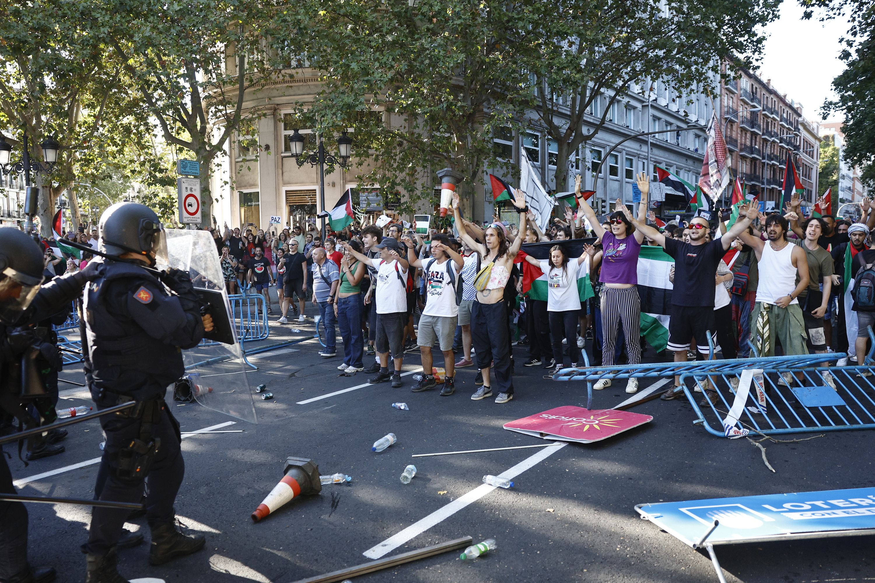 Vueltako azken etapako tentsio uneak, Madrilen. RODRIGO JIMENEZ/EFE