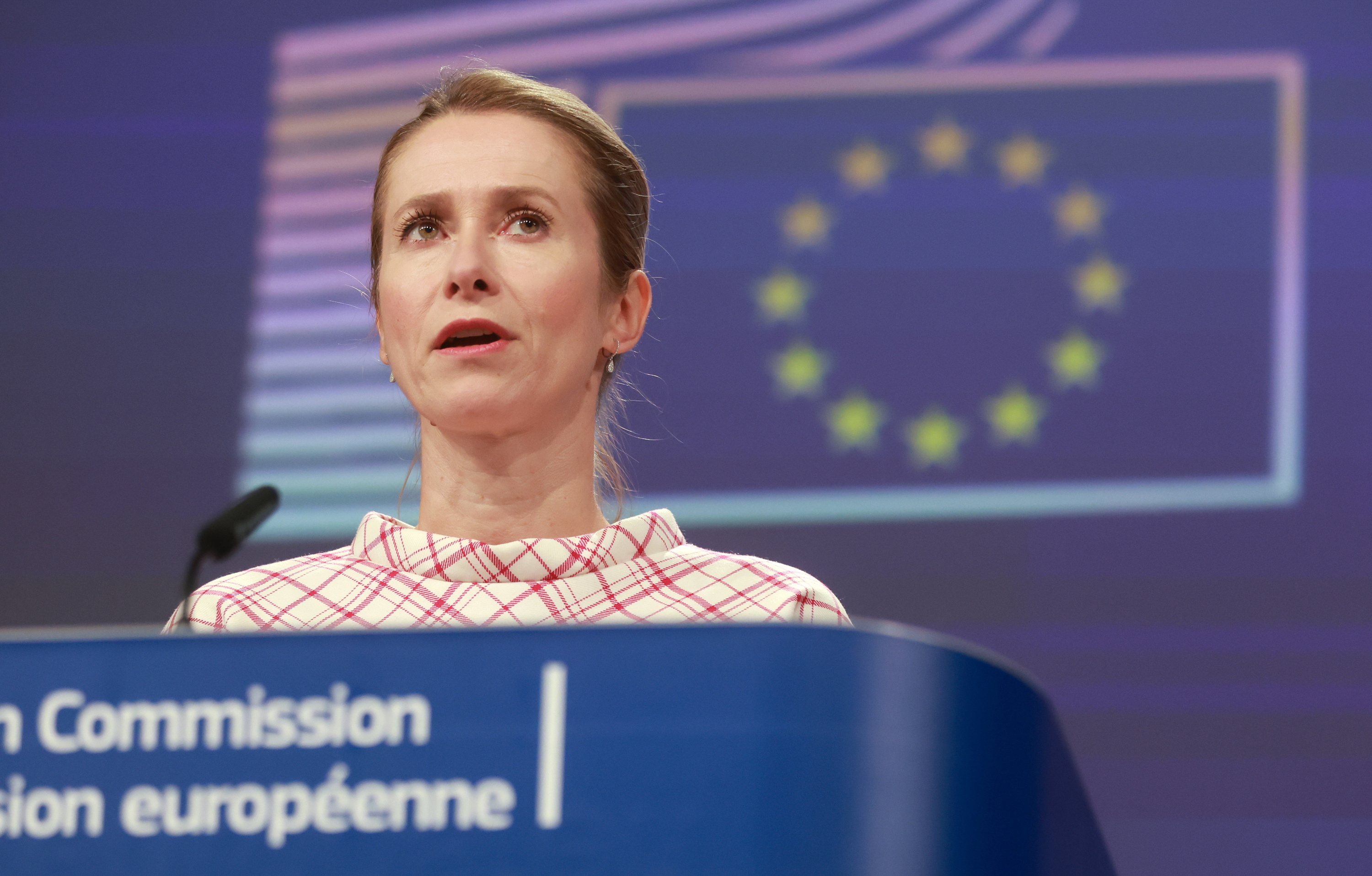 Kaja Kallas EBko diplomaziaburua proposamenaren berri ematen, gaur, Bruselan. OLIVIER HOSLET / EFE