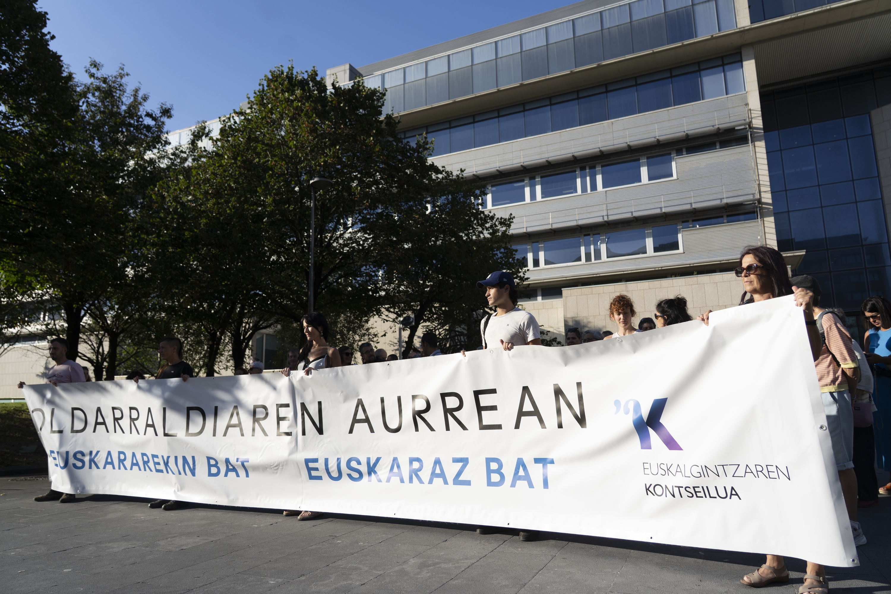 Euskalgintzaren Kontseiluaren eta Bagera elkartearen elkarretaratzea, gaur, Donostian. JAGOBA MANTEROLA / FOKU