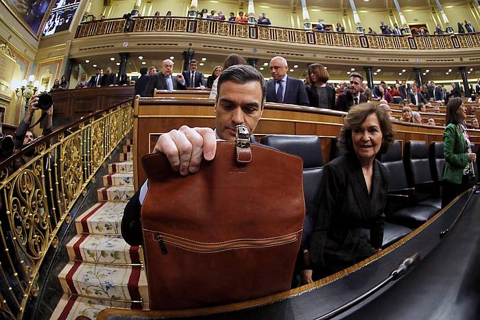 Pedro Sanchez Espainiako presidentegaia inbestidura saioa hasi aurretik. JUAN CARLOS HIDALGO / EFE