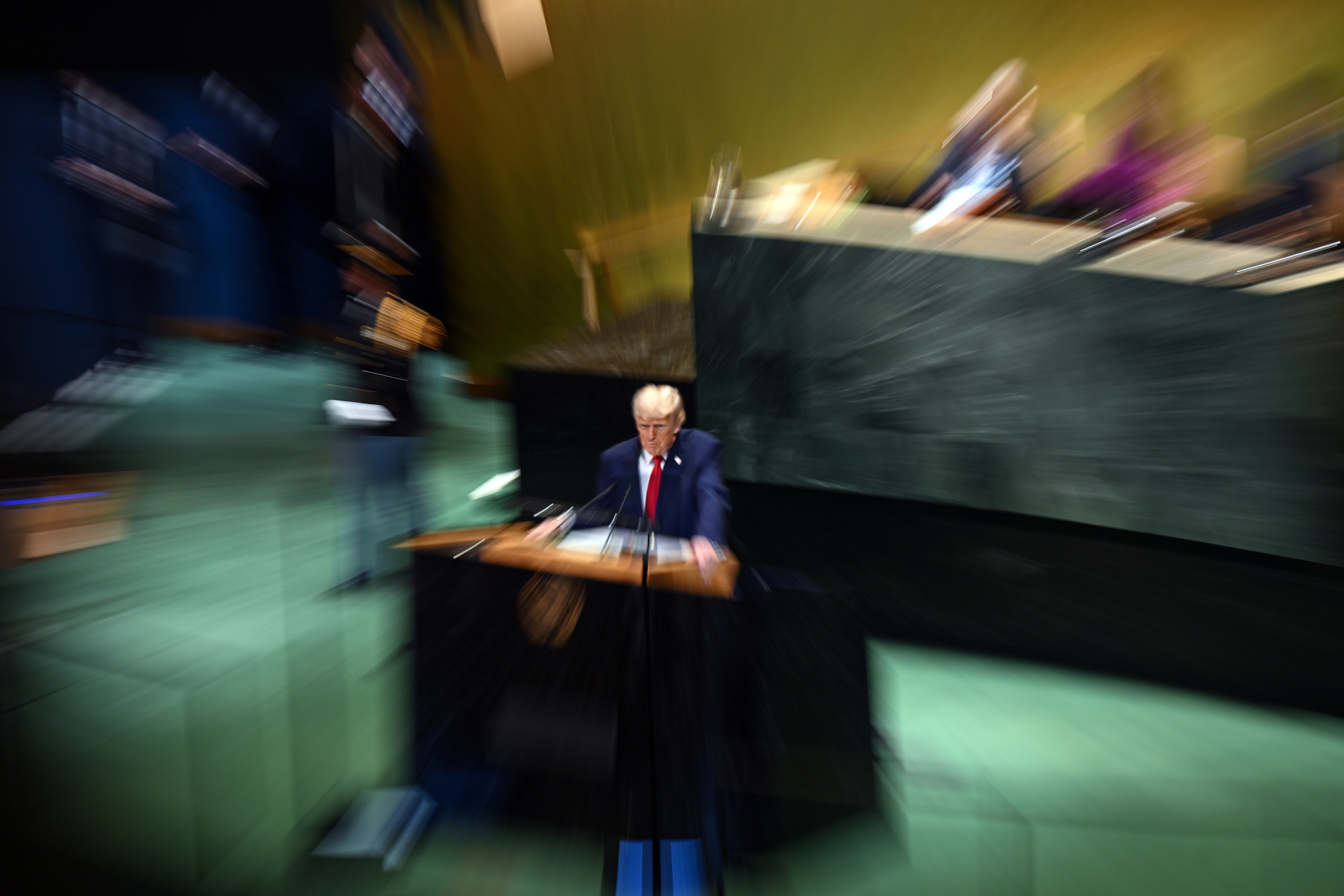 Trump, gaur, NBEren Batzar Nagusian hitzaldia ematen. LUKAS COCH / EFE