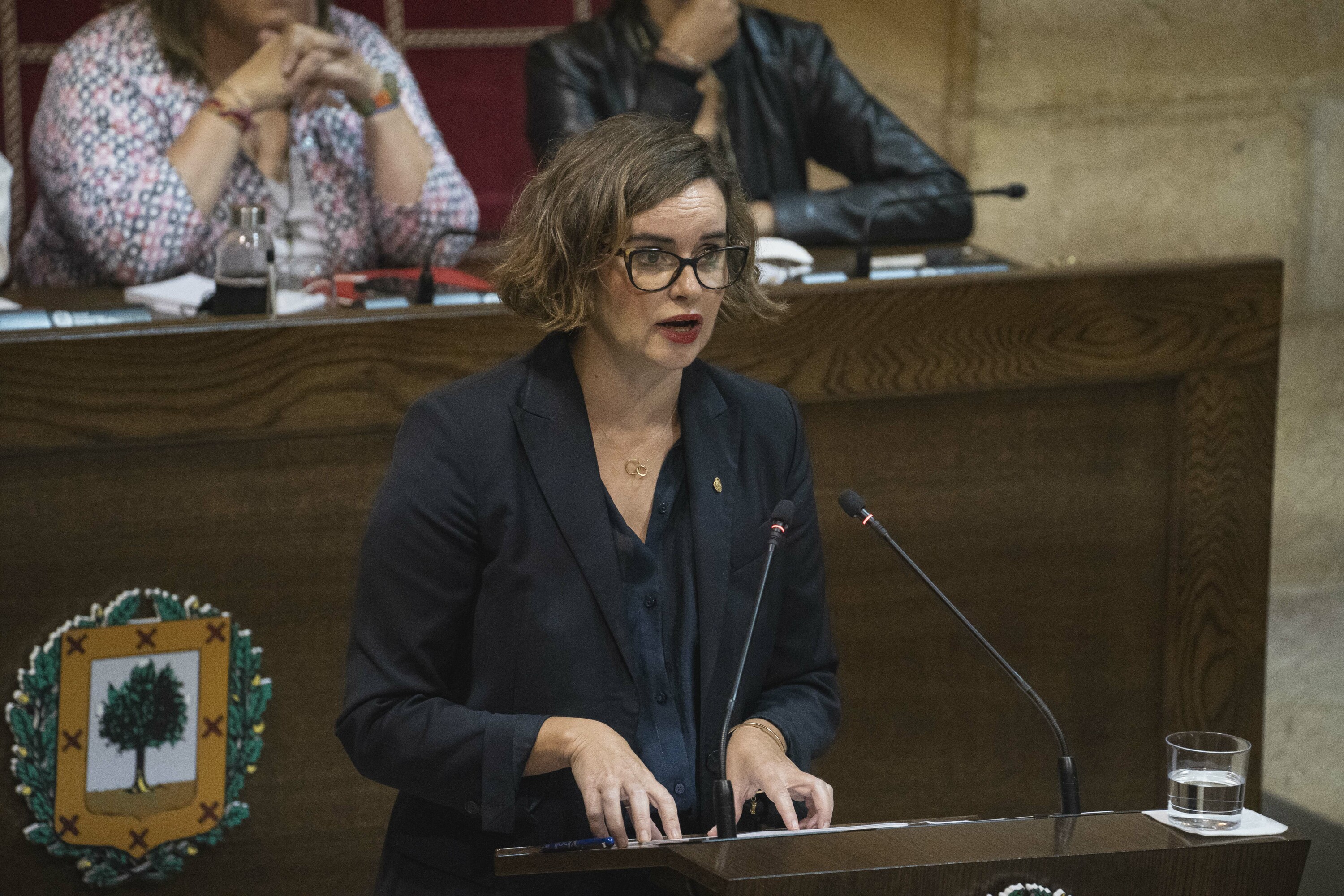 Elixabete Etxanobe Bizkaiko ahaldun nagusia, gaur, Gernika-Lumoko batzar etxean, Bizkaiko Batzar Nagusien politika orokorreko bilkuran. ARITZ LOIOLA / FOKU