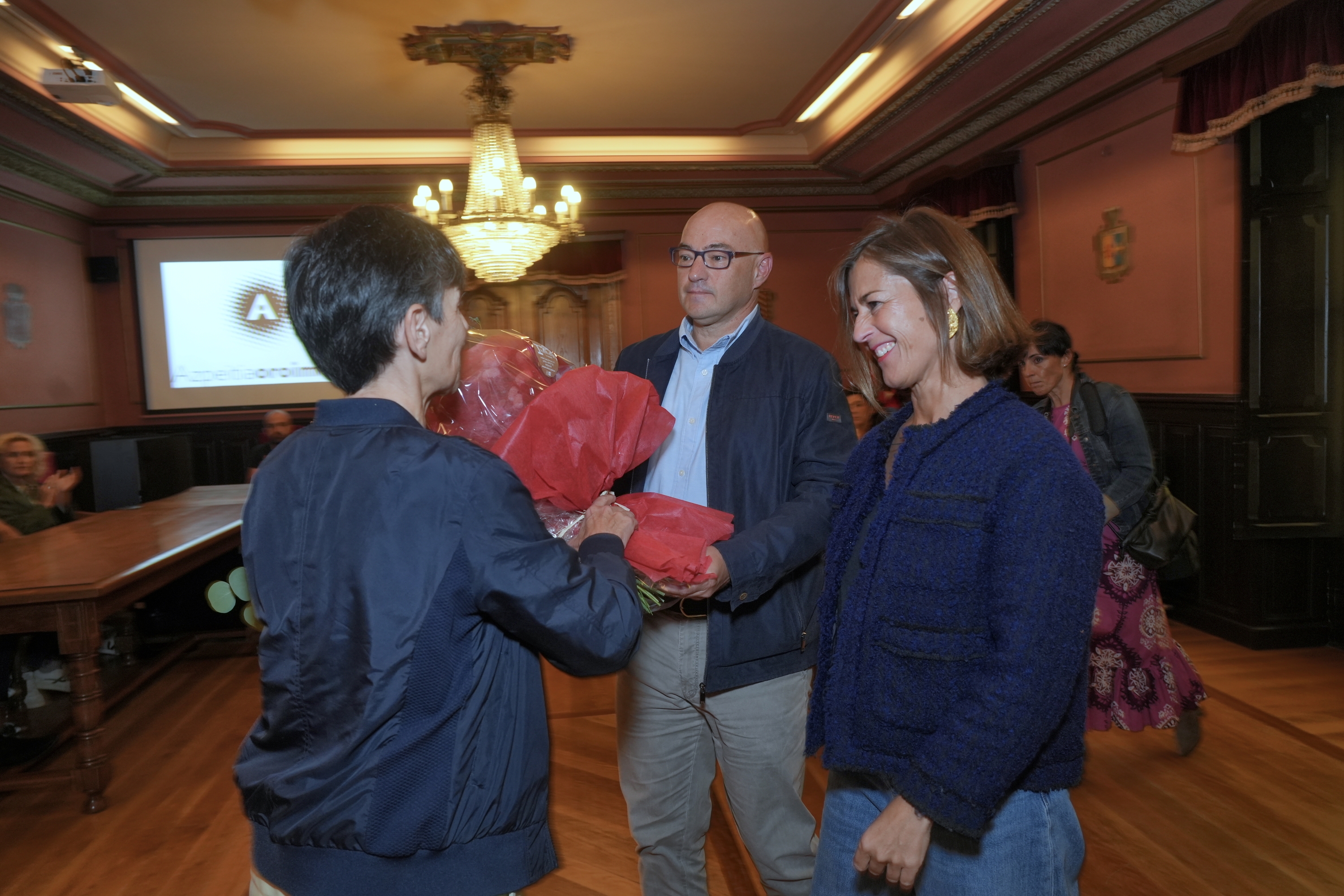 Urtuzaga, Altuna eta Alkorta, gaurko ekitaldian. JON URBE / FOKU