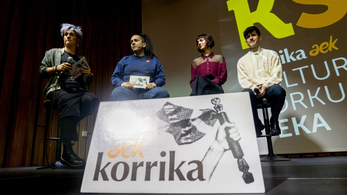 Meni sikadigan odamni qidiryapman, Volgogradlik yoshi kattaroq yigit.