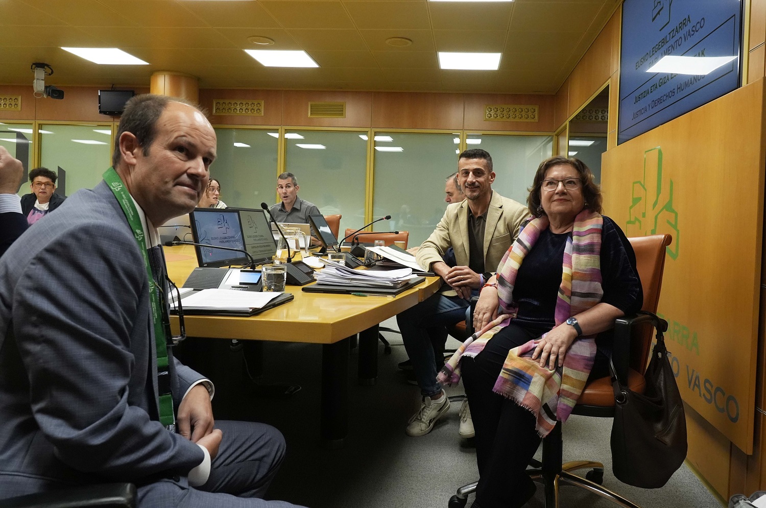 Jon Mirena Landa eta Juan Balmaseda, Eusko Legebiltzarrean, gaur. EUSKO LEGEBILTZARRA