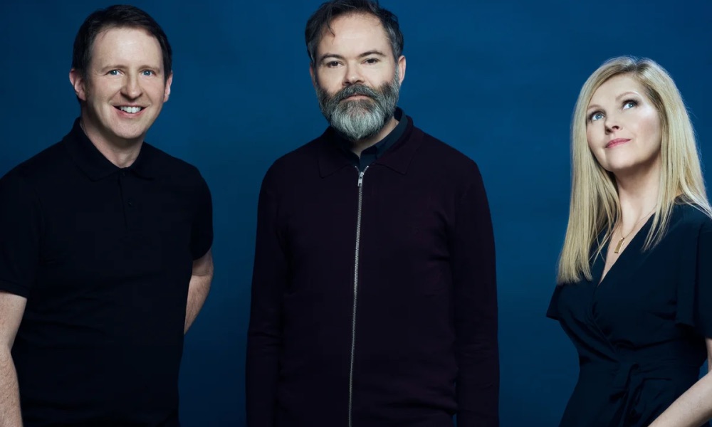 Saint Etienne: Bob Stanley, Pete Wiggs eta Sarag Cracknell. SAINT ETIENNE