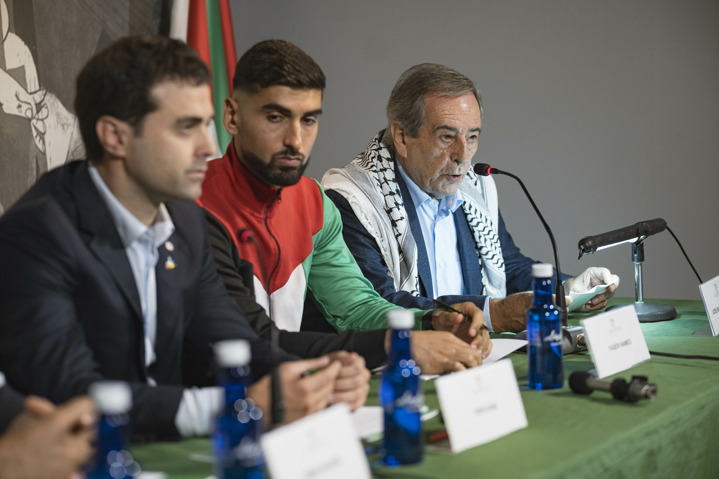 Euskal selekzioaren eta Palestinaren arteko partidaren aurkezpena, gaur, Gernika-Lumon. ARITZ LOIOLA / FOKU