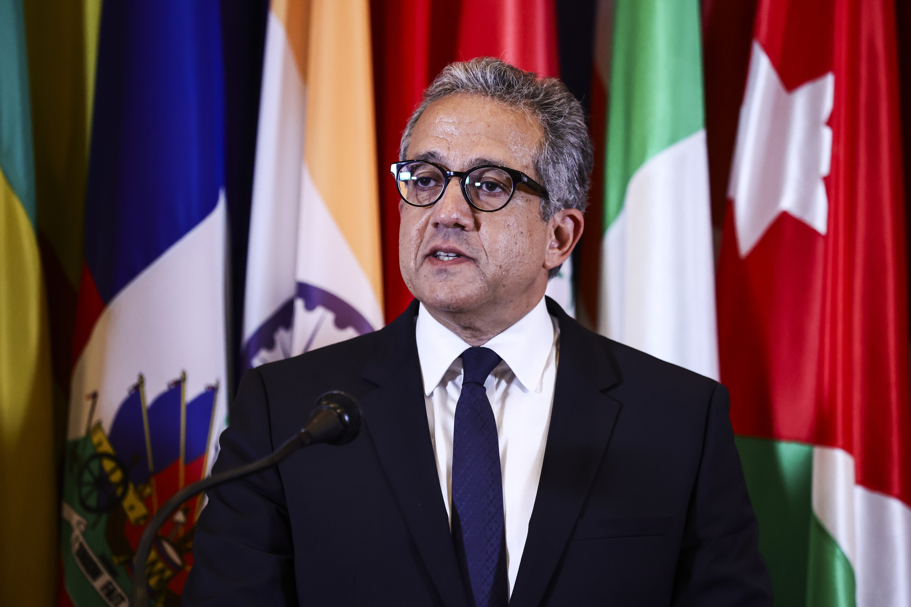 Khaled El-Enani, atzo, Parisen, Unescoko batzorde exekutiboaren bozketaren ondoren. TERESA SUAREZ / EFE