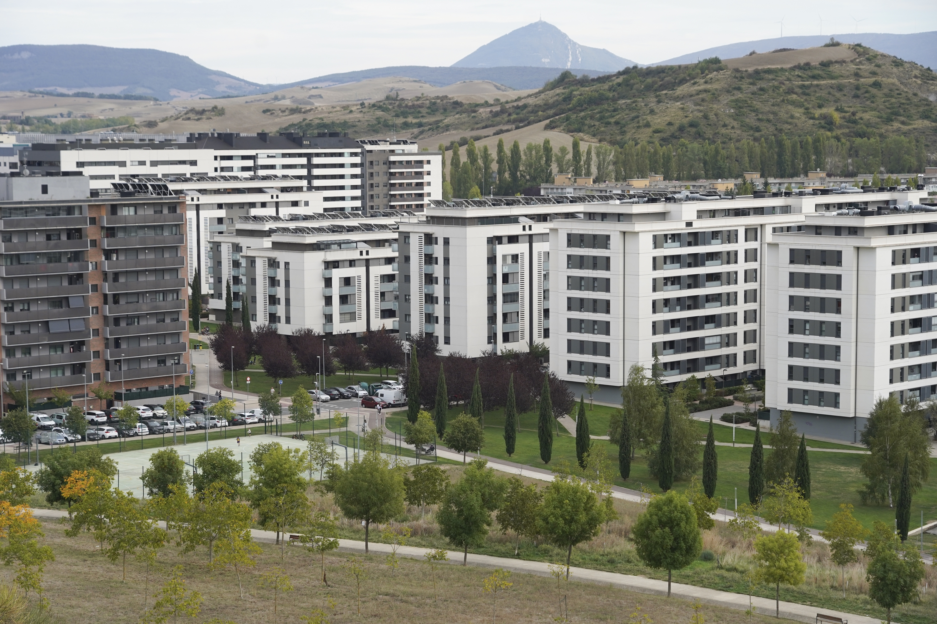 Ez maizter, ez etxejabe: eredu kolaboratiboa sustatuko du Nafarroak, etxebizitza eskuragarri egiteko bidean