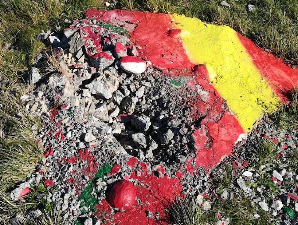 Oroitarria, txiktuta.