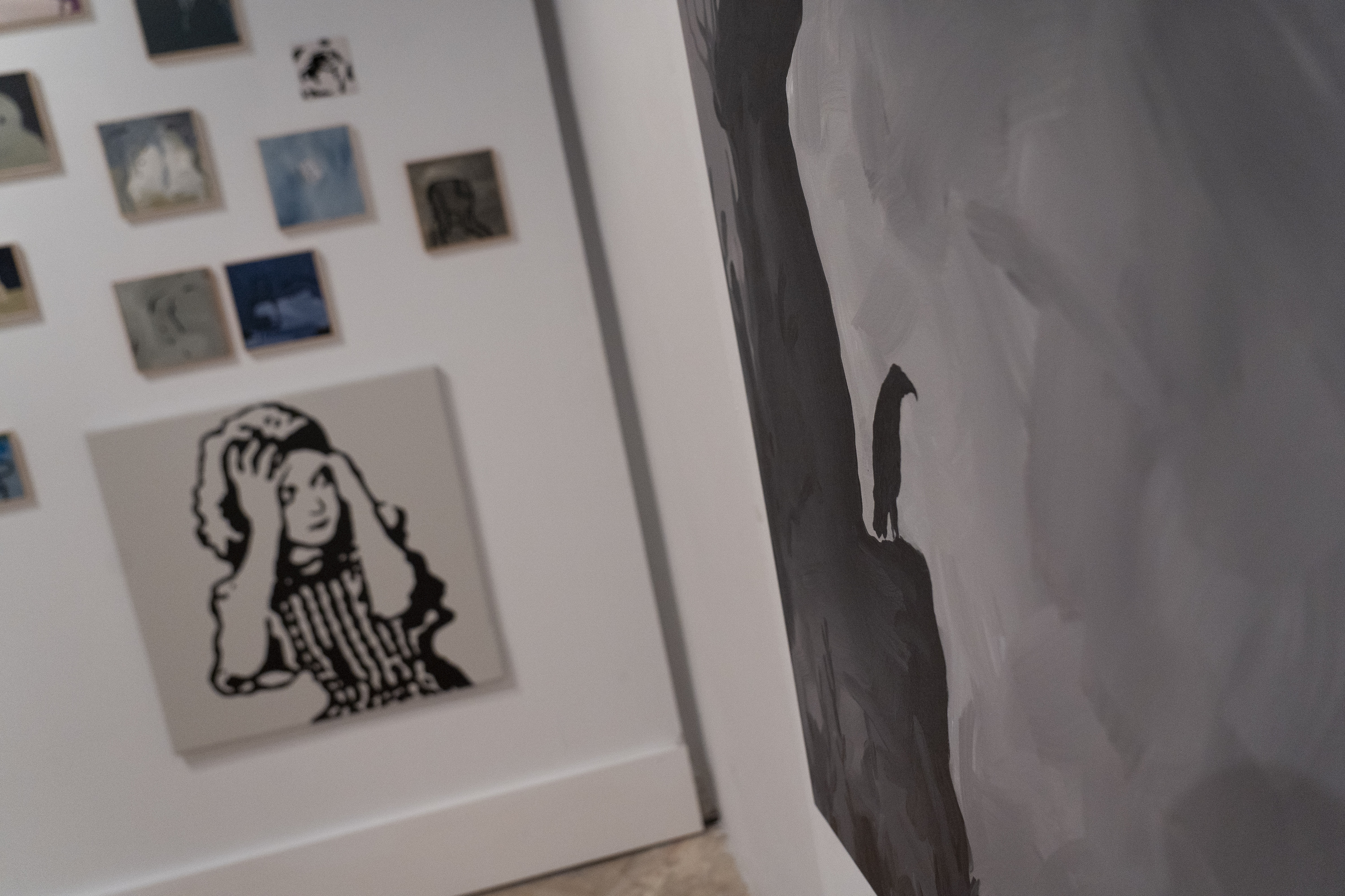 Edu Lopez artistaren hainbat obra dira ikusgai erakusketan, urtarrilaren 11ra bitarte. IÑIGO URIZ / FOKU