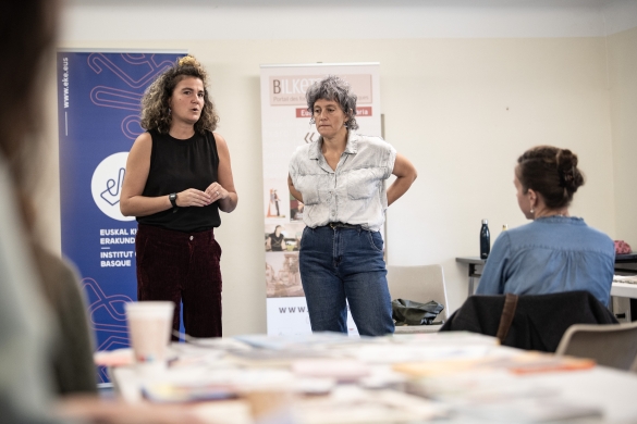 (ID_15405623) (Patxi Beltzaiz/EZEZAGUNA) 2025-10-10, Sara. Ikusi Mikusi haurliburu azoka (ID_15405623) (Patxi Beltzaiz/EZEZAGUNA) 2025-10-10, Sara. Ikusi Mikusi haurliburu azoka