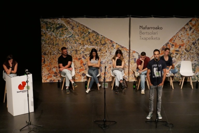 (ID_17602091278585) (/EZEZAGUNA) Nafarroako Bertsolari Txapelketa