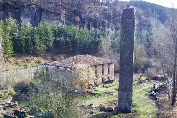 (ID_17603410454205) (/EZEZAGUNA) San Migel paper lantegia, gaur egun