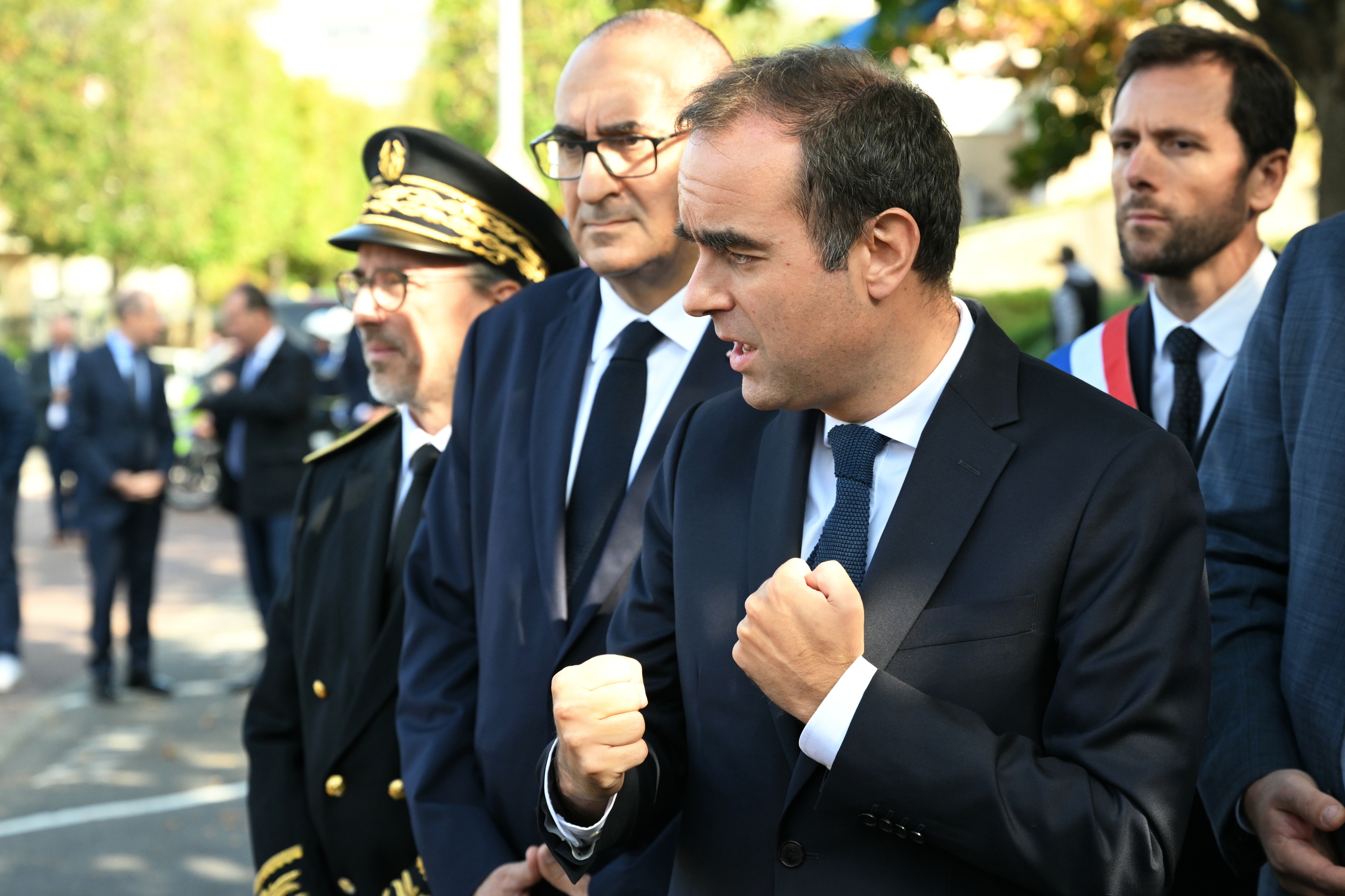 Sebastien Lecornu Frantziako lehen ministroa larunbatean, ekitaldi publiko batean. MARTIN LELIEVRE / EFE