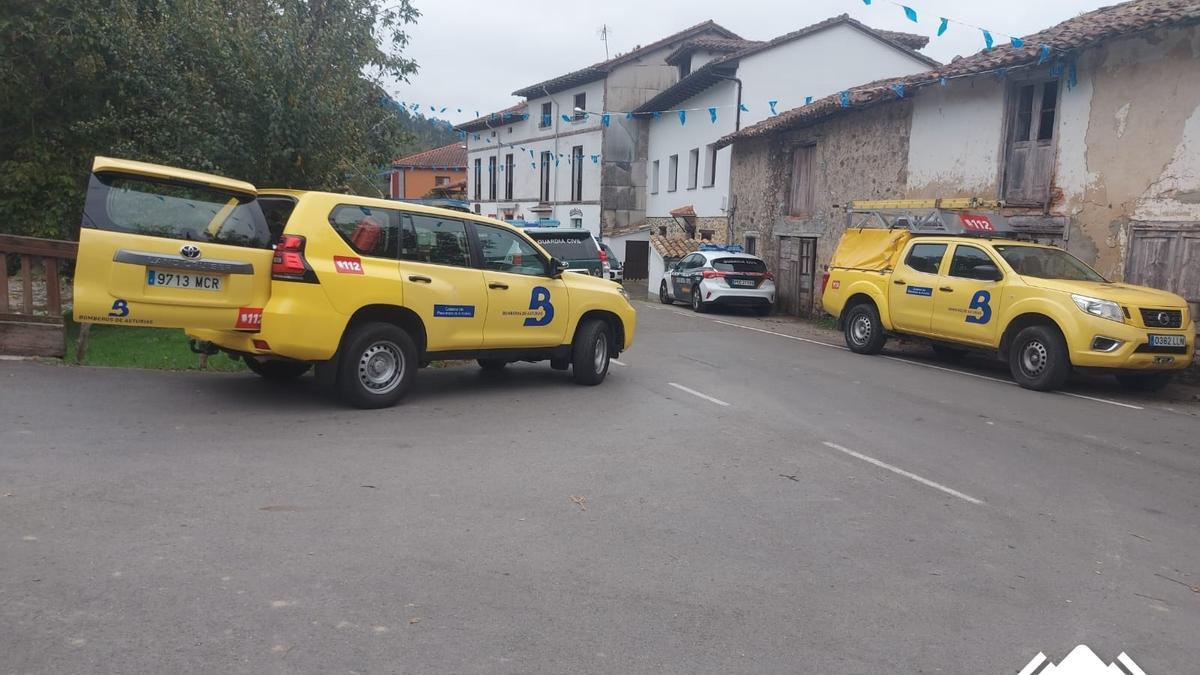 Gizonezko baten gorpua topatu dute Riocaliente herritik gertu, Asturiasen. Irudian, gizonezkoa bilatzeko dispositiboa. 112 ASTURIAS