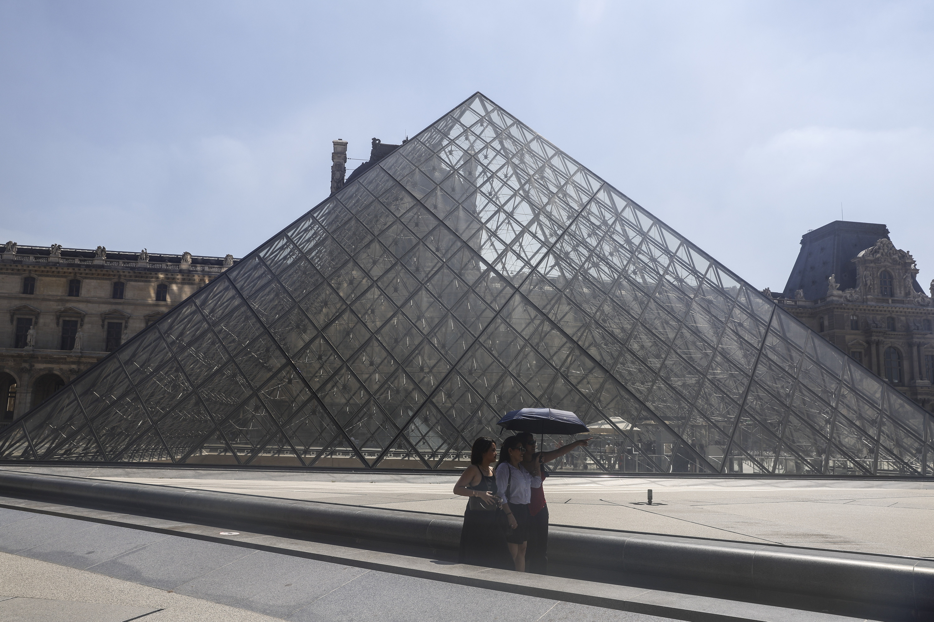 Louvre museoa, artxiboko irudi batean. TERESA SUAREZ / EFE