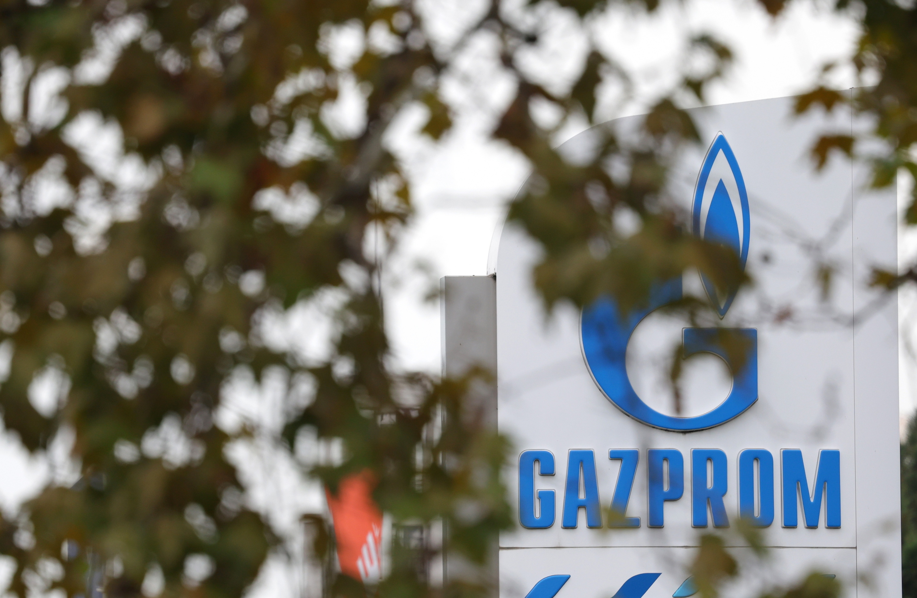 Errusiako gas hornitzaile Gazpromen egoitza bat Belgraden, urriaren hasieran. ANDREJ CUKIC / EFE