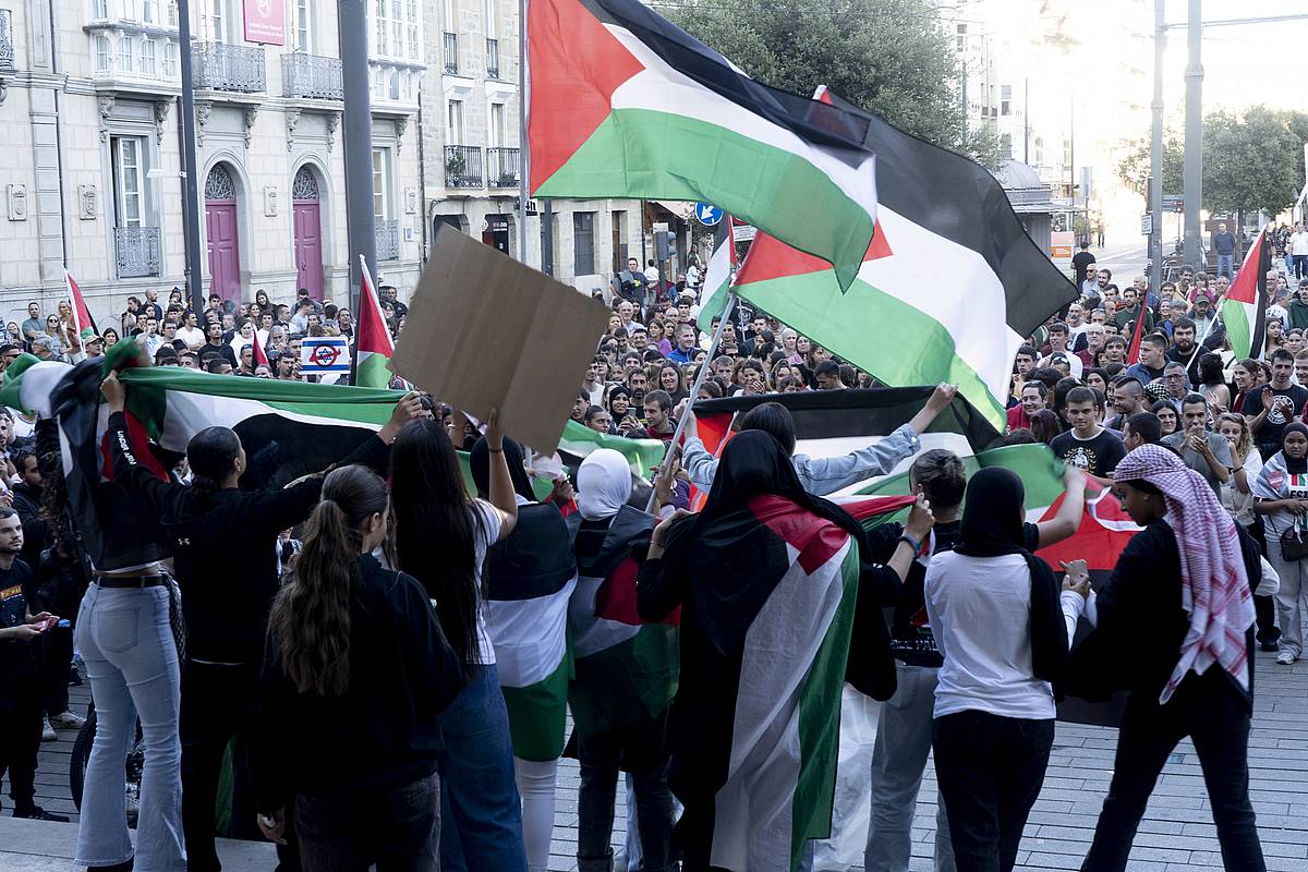 Palestinaren aldeko mobilizazio bat Gasteizen. RAUL BOGAJO / FOKU