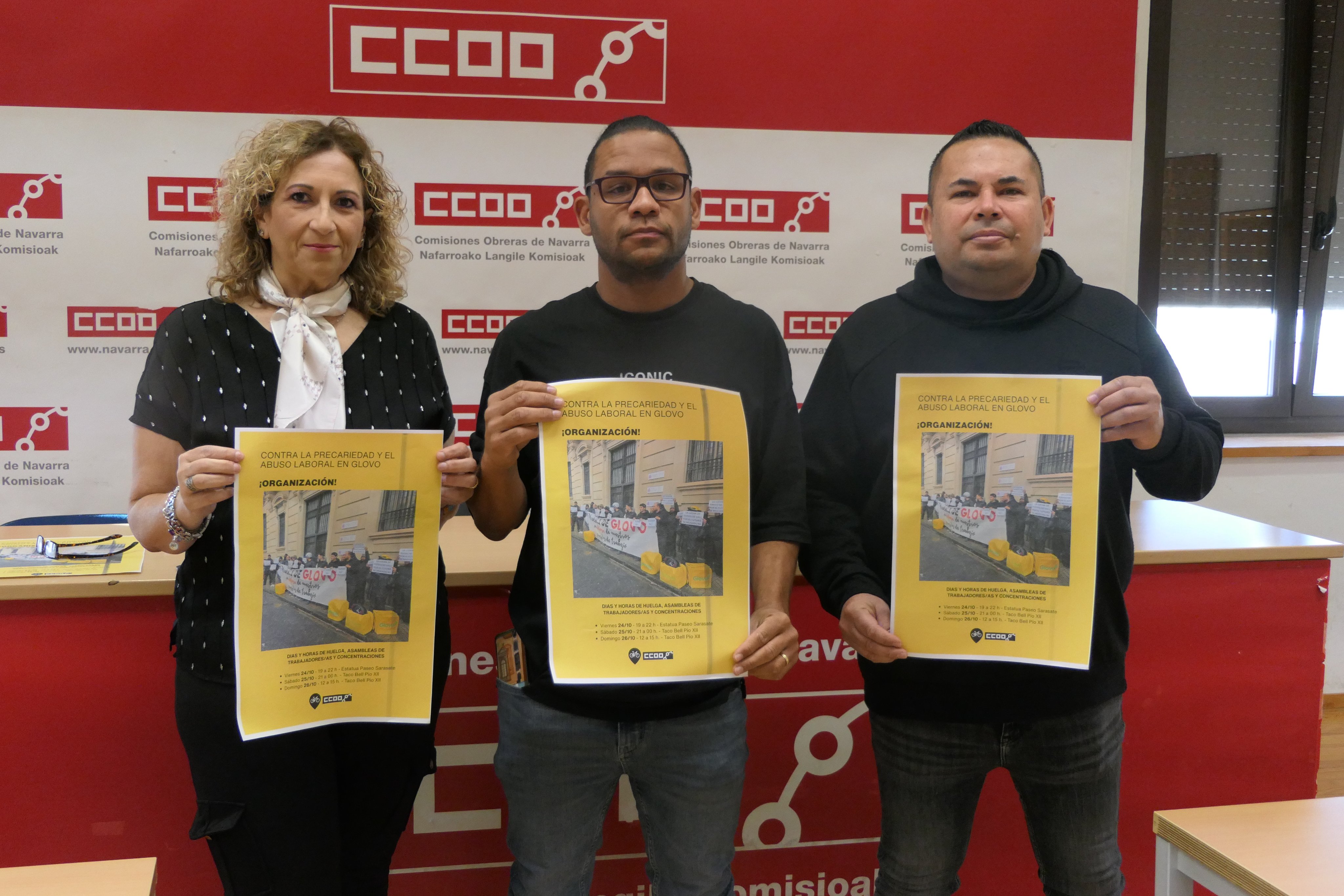 CCOOko eta Glovoko langile batzordeko ordezkariak, gaur, Iruñean. CCOO