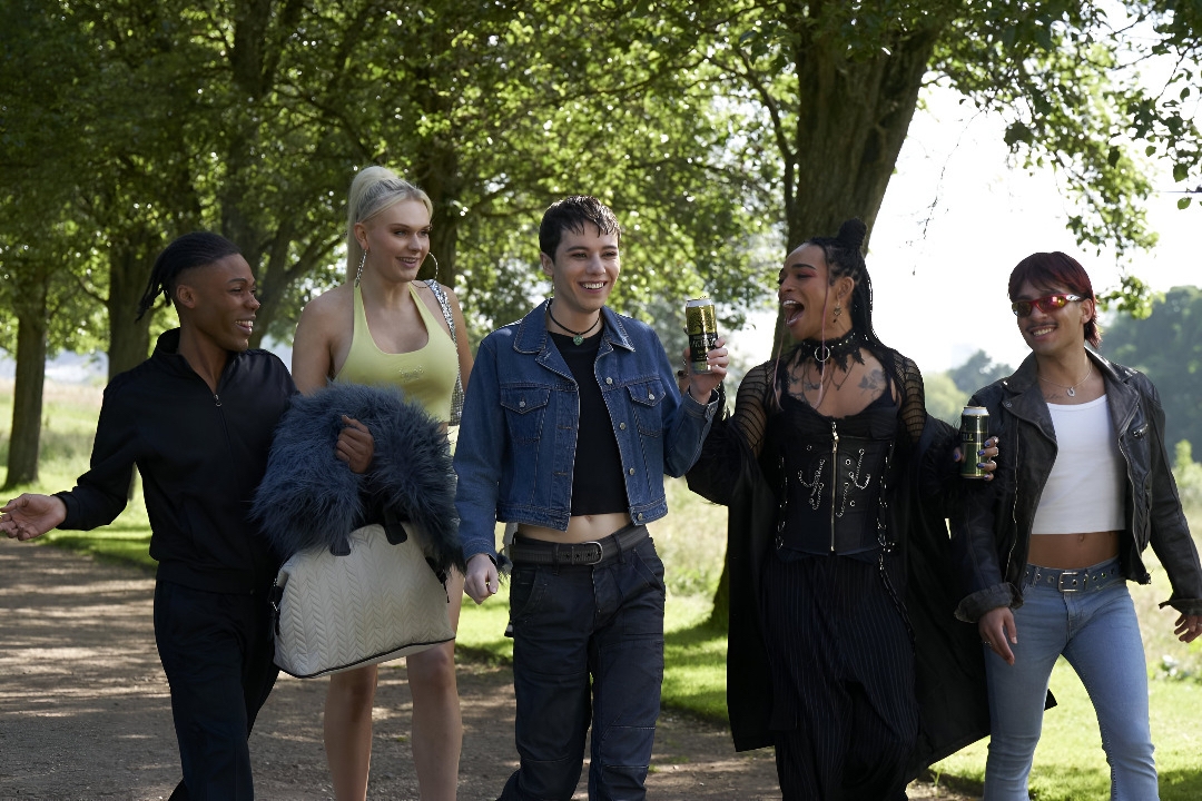 'What It Feels Like For a Girl' telesailaren fotograma bat. FILMIN