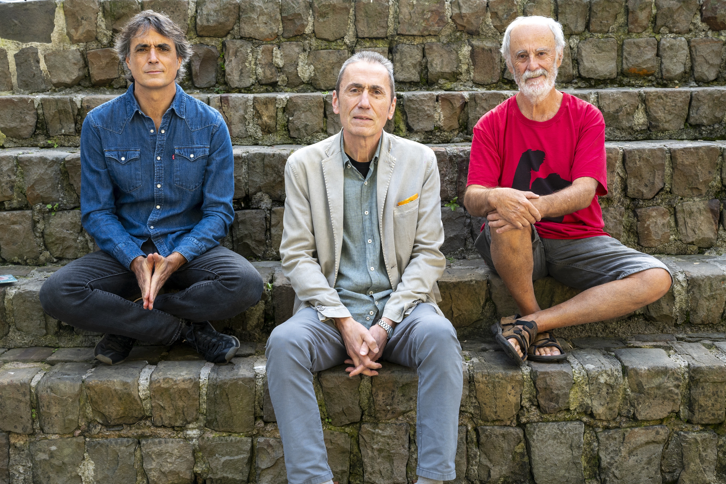 Mikel Azpiroz, Jabier Muguruza eta Juan Kruz Igerabide, Donostian, urriaren 16an. GORKA RUBIO / FOKU