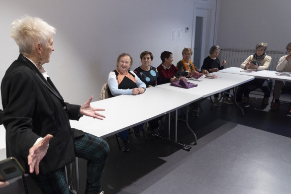 Maria Luis Mangado, Sasoia elkartekoen euskara eskolan Maria Luis Mangado, Sasoia elkartekoen euskara eskolan