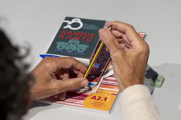 Sasoia elkartekoen euskara eskola Sasoia elkartekoen euskara eskola