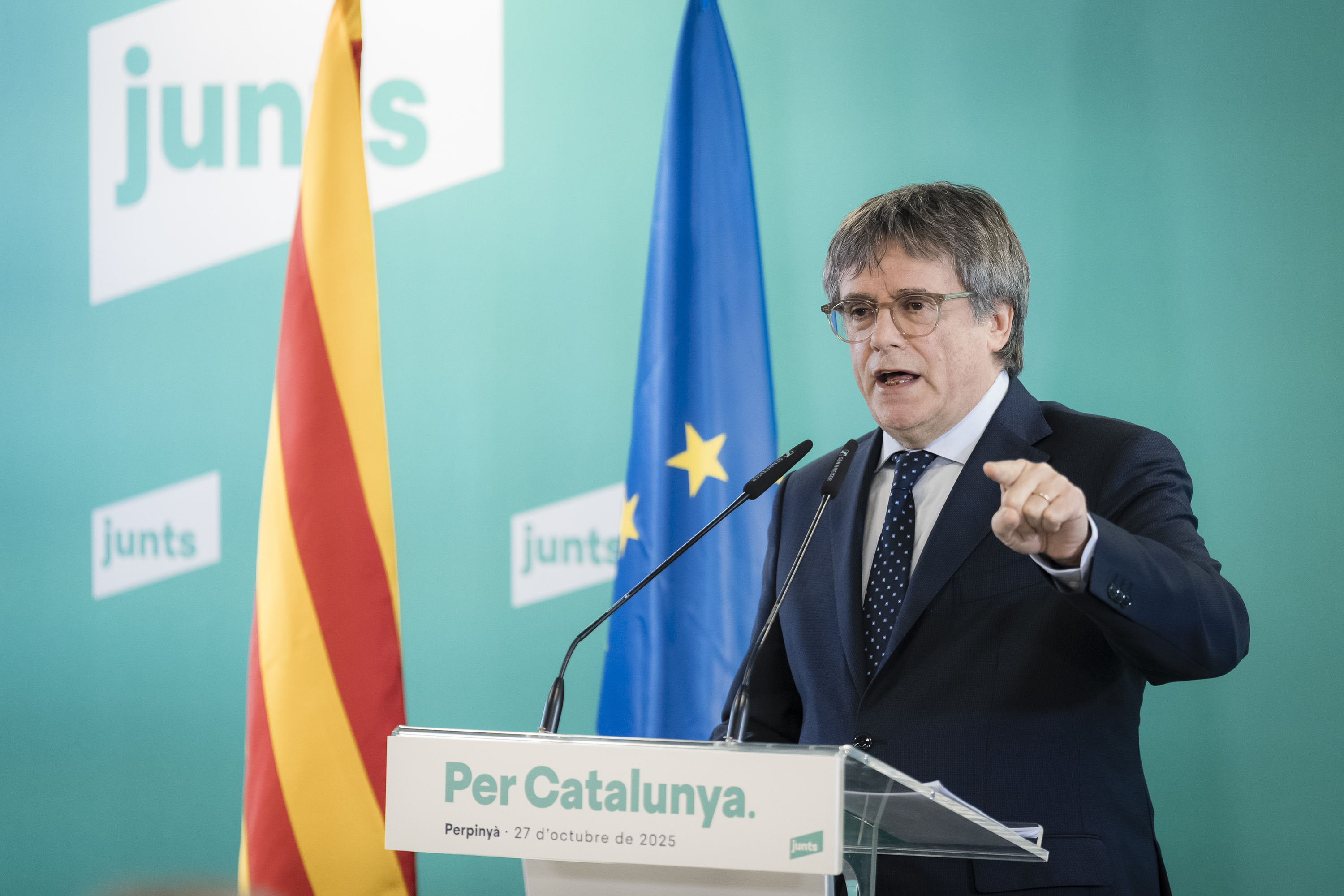 Carles Puidgemont Junts Per Catalunyaren liderra, Perpinyan eman duen prentsaurrekoan. DAVID BORRAT / EFE