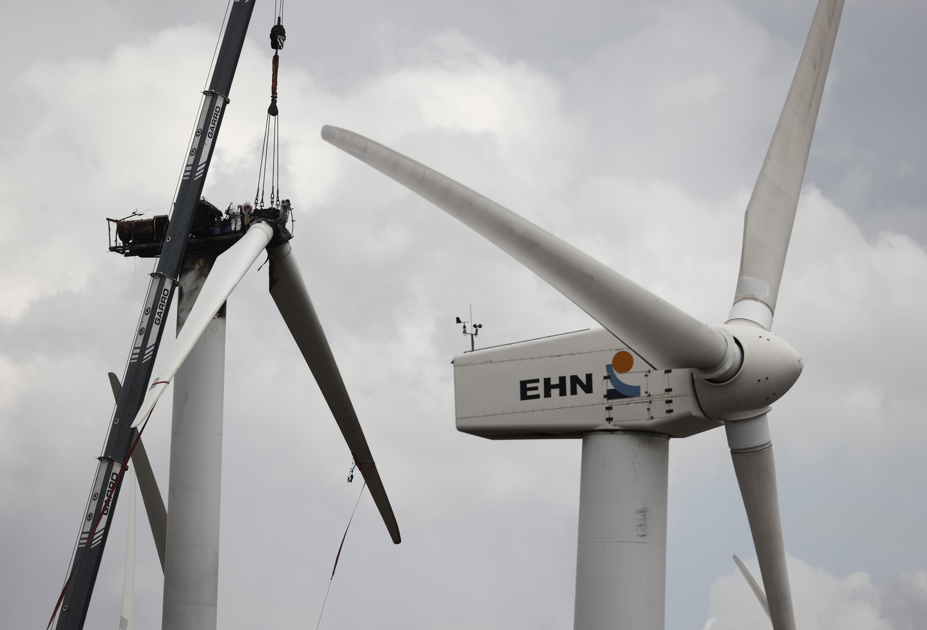 Haize errotak Olletan (Nafarroa). JESUS DIGES / EFE