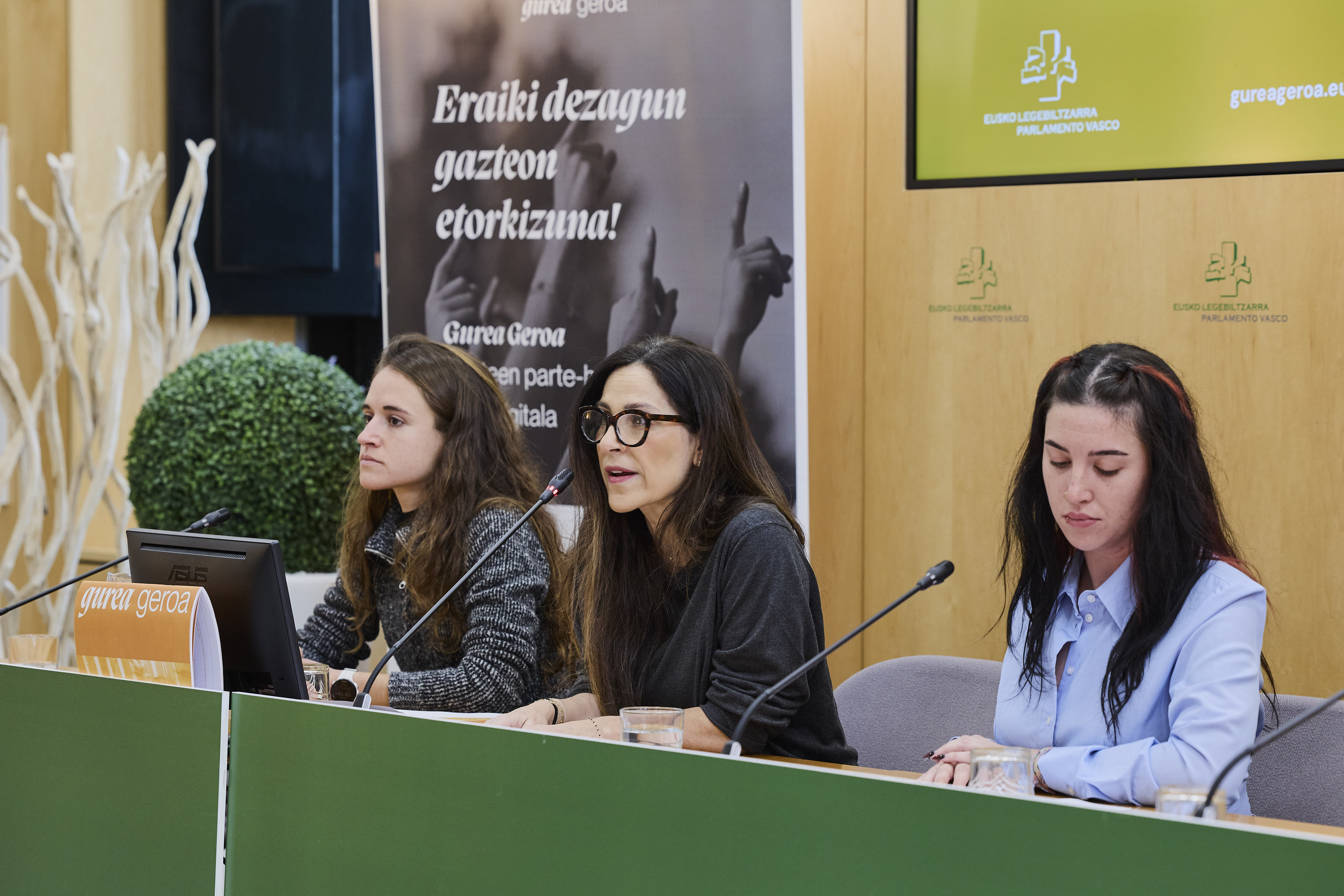 Gurea Geroaren agerraldia, gaur, Gasteizen. EUSKO LEGEBILTZARRA