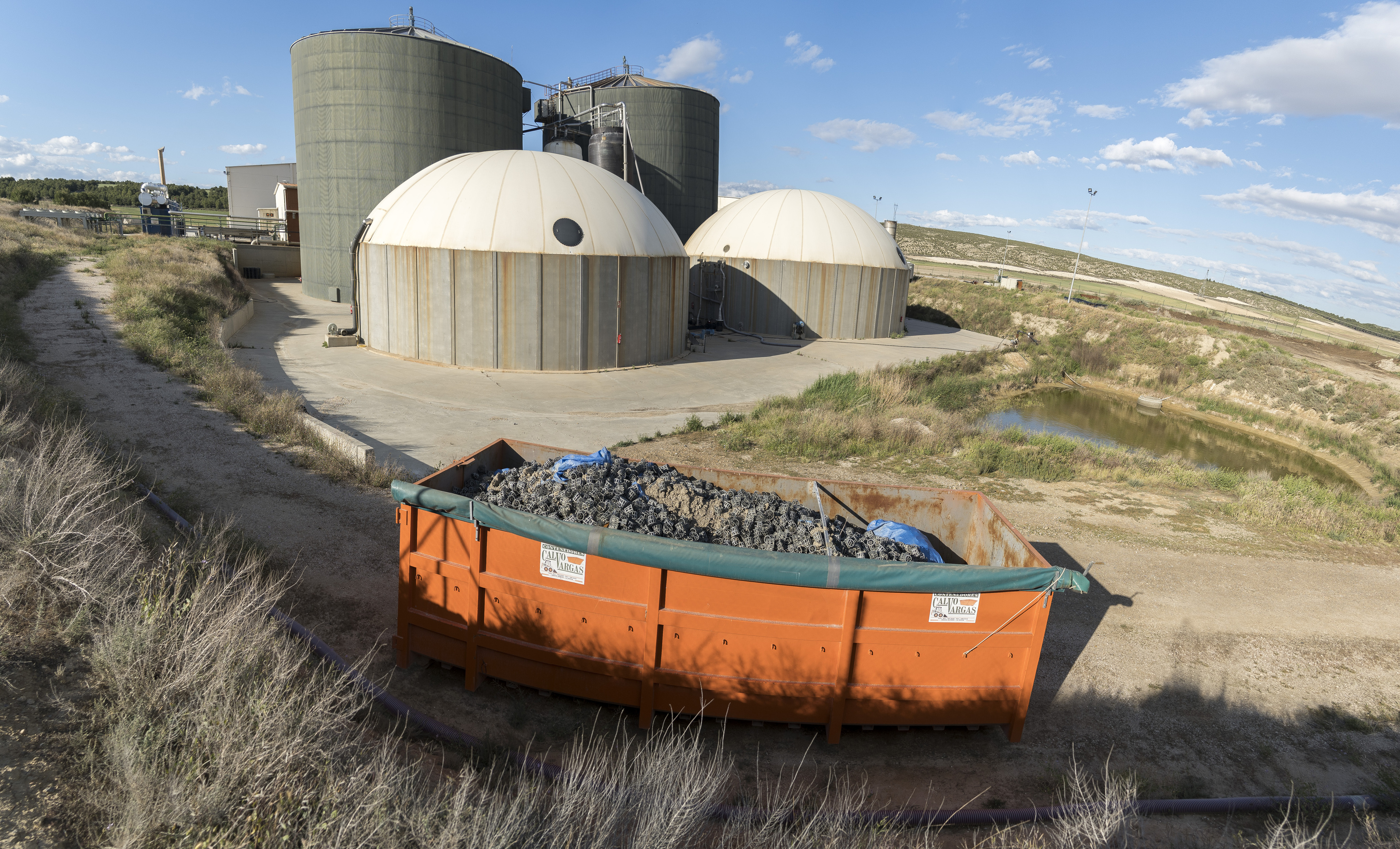 Biometanizazio planten proposamenak urtebetez gelditu ditu Nafarroako Parlamentuak, baina ez tramitatzen ari direnak Biometanizazio planten proposamenak urtebetez gelditu ditu Nafarroako Parlamentuak, baina ez tramitatzen ari direnak