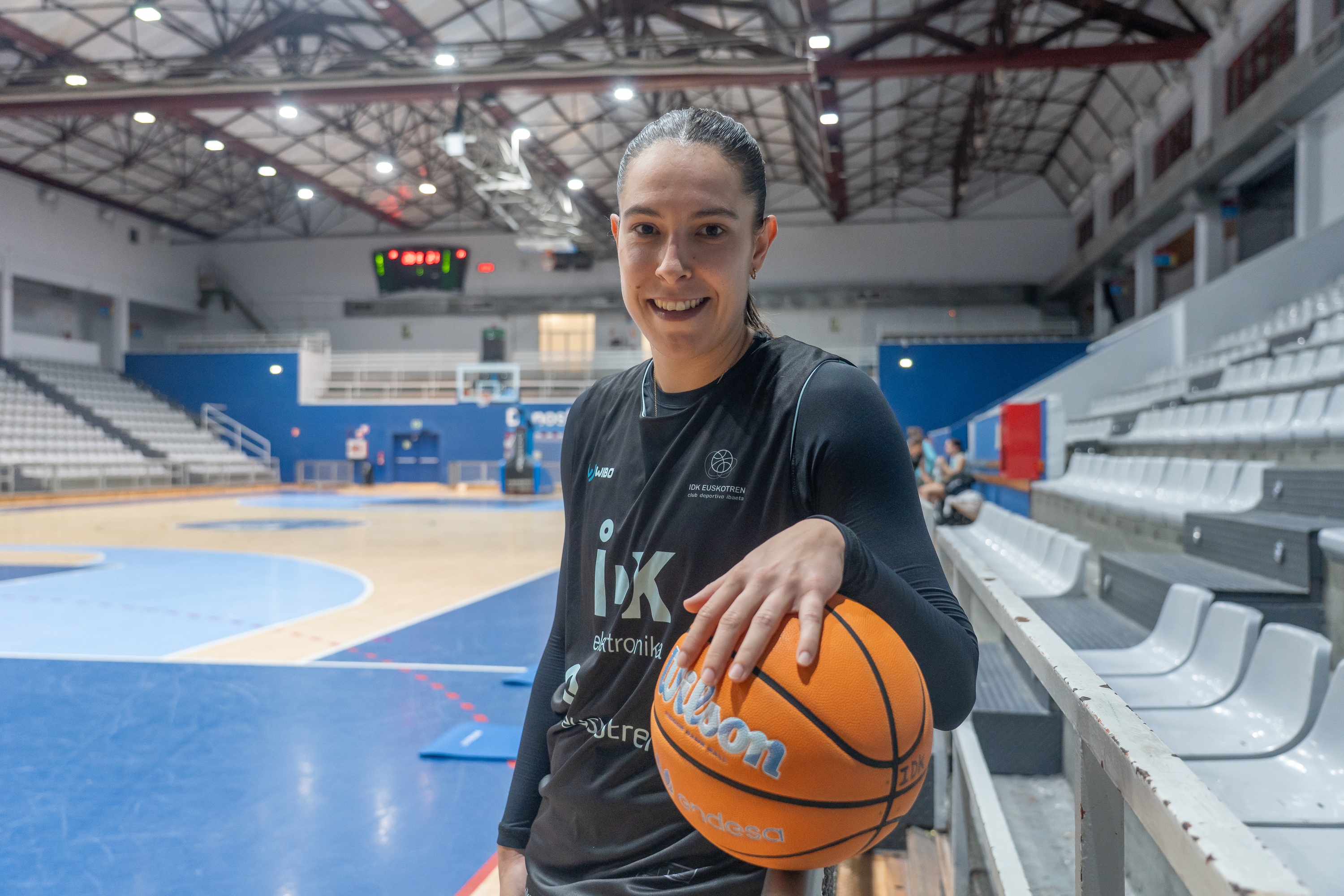 Lara Gonzalez IDK-ko jokalaria, Gaskan. ANDONI CANELLADA / FOKU