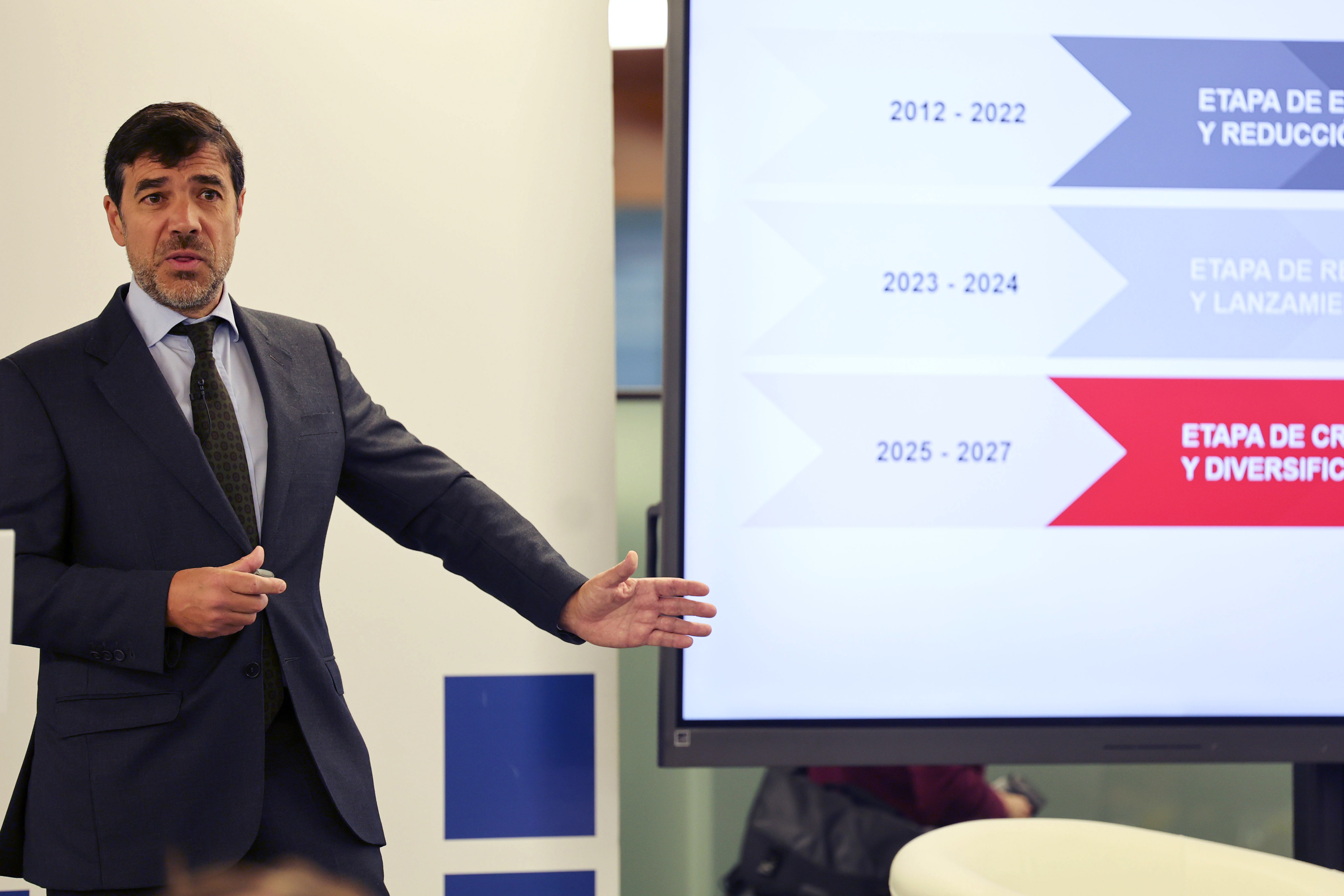 Anton Arriola Kutxabankeko presidentea, bankuaren plan estrategikoaren aurkezpenean, maiatzean. LUIS TEJIDO / EFE Anton Arriola Kutxabankeko presidentea, bankuaren plan estrategikoaren aurkezpenean, maiatzean. LUIS TEJIDO / EFE