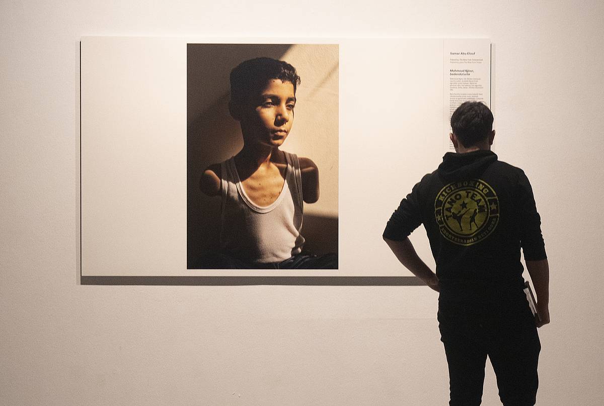 2025eko World Press Photo lehiaketa irabazi duen argazkia, Gasteizko Montehermoso jauregiko ur biltegian. ENDIKA PORTILLO / FOKU