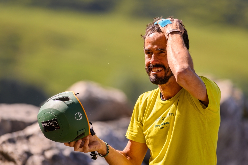 Iker Uranga eskalatzailea Txindokiko 'Izarren zaunka' bidea eskalatu eta gero Iker Uranga eskalatzailea Txindokiko 'Izarren zaunka' bidea eskalatu eta gero