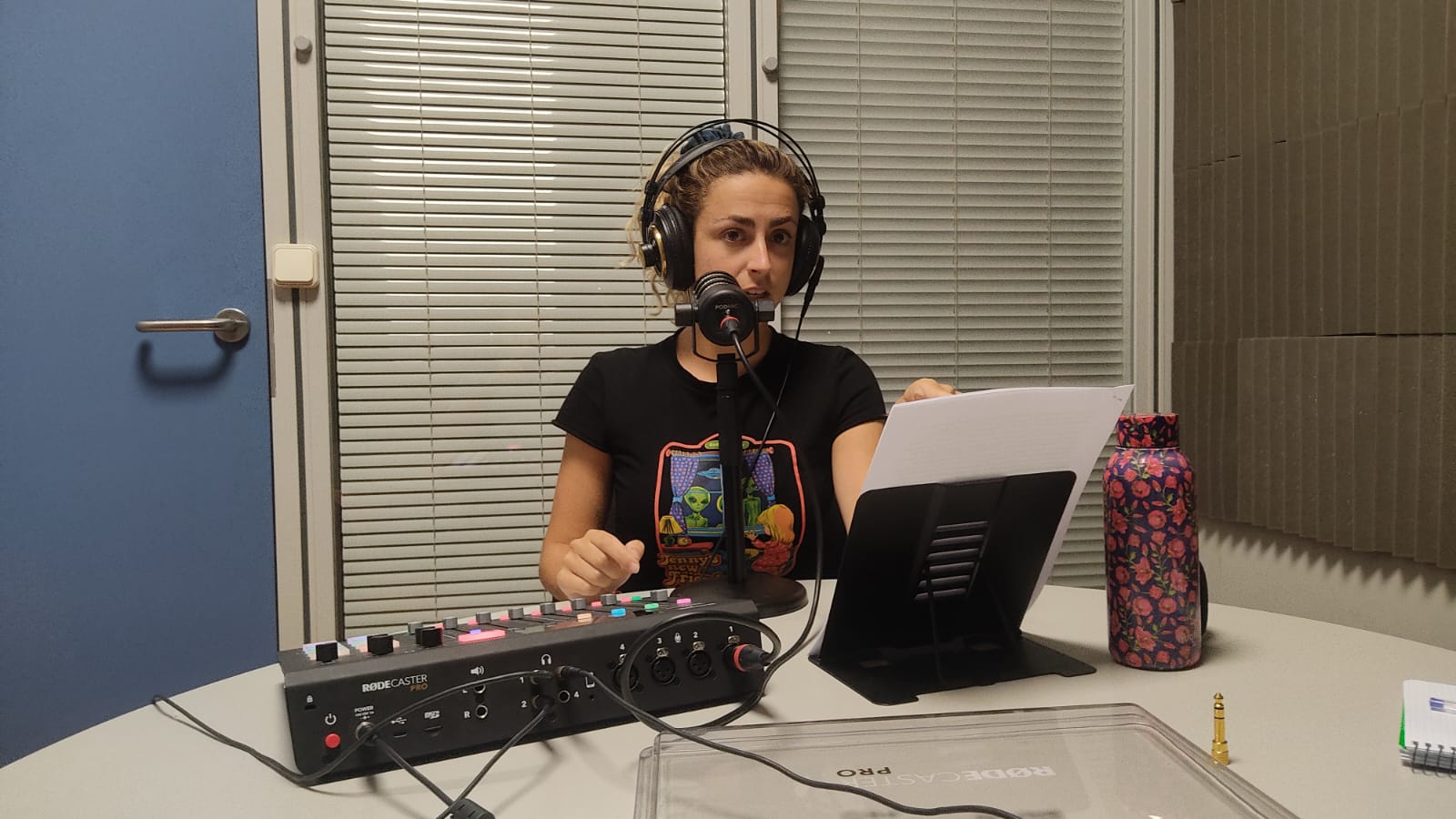 Intza Alkain, 'Euskal Herriko historia 100 objektutan' podcastaren aurkezlea. EUSKAL WIKILARIEN KULTUR ELKARTEA