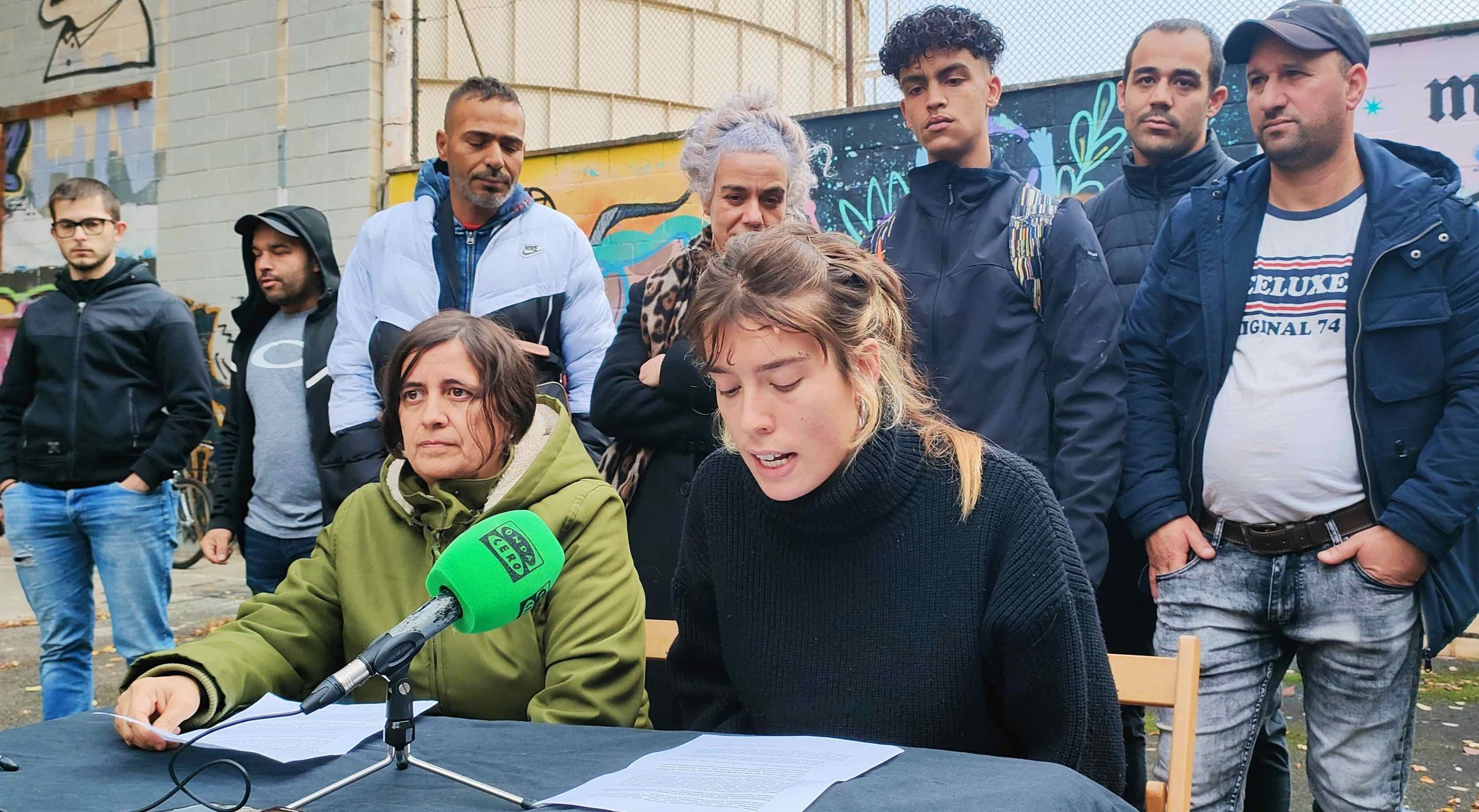 Jaso ikastola zaharraren eraikinean bizi diren etxegabeen «egoera dramatikoa» salatu dute Jaso ikastola zaharraren eraikinean bizi diren etxegabeen «egoera dramatikoa» salatu dute