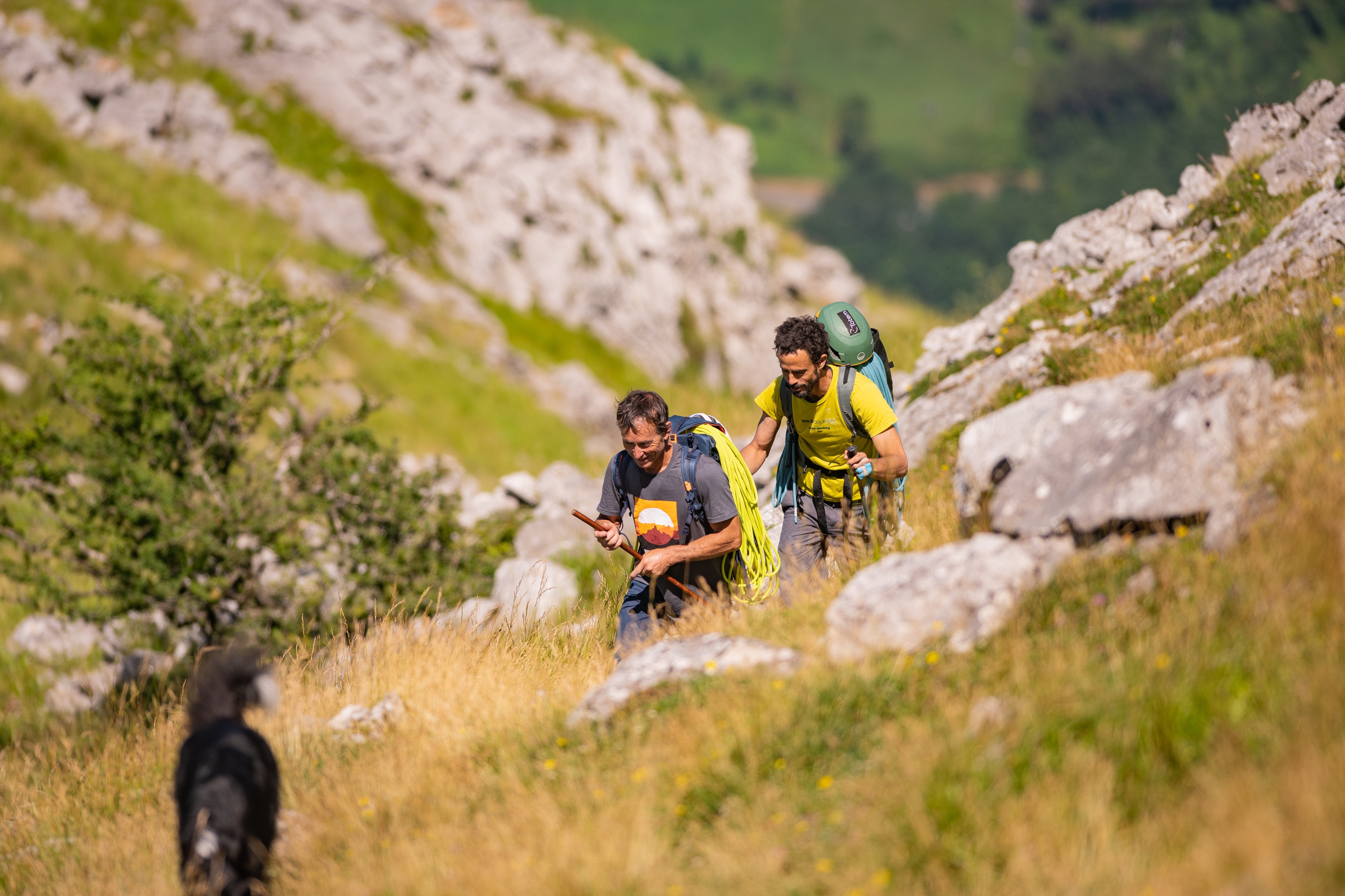 Mikel Saez de Urabain eta Iker Uranga Txindokiko frontoira bidean