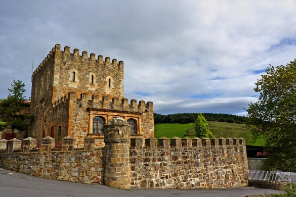 Sopuertako Abellanedako batzar etxea, artxiboko irudi batean. BERRIA Sopuertako Abellanedako batzar etxea, artxiboko irudi batean. BERRIA