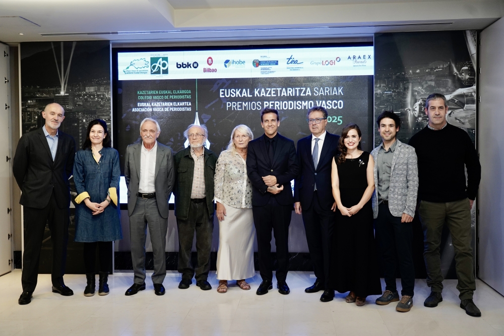 Kazetarien Euskal Elkargoak ematen dituen sarien sarituak.