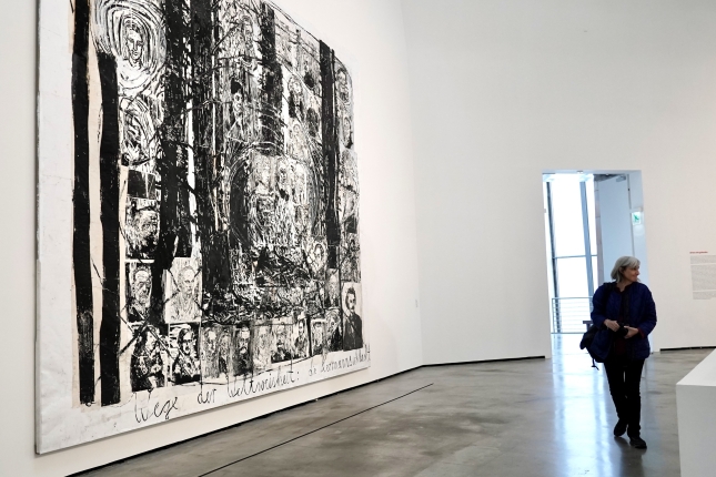 (ID_15489932) (Marisol RamĂrez/@FOKU) 2025-11-06, Bilbo. Bildumako artelanen erakusketa zabaldu dute Guggenheimen (ID_15489932) (Marisol RamĂrez/@FOKU) 2025-11-06, Bilbo. Bildumako artelanen erakusketa zabaldu dute Guggenheimen