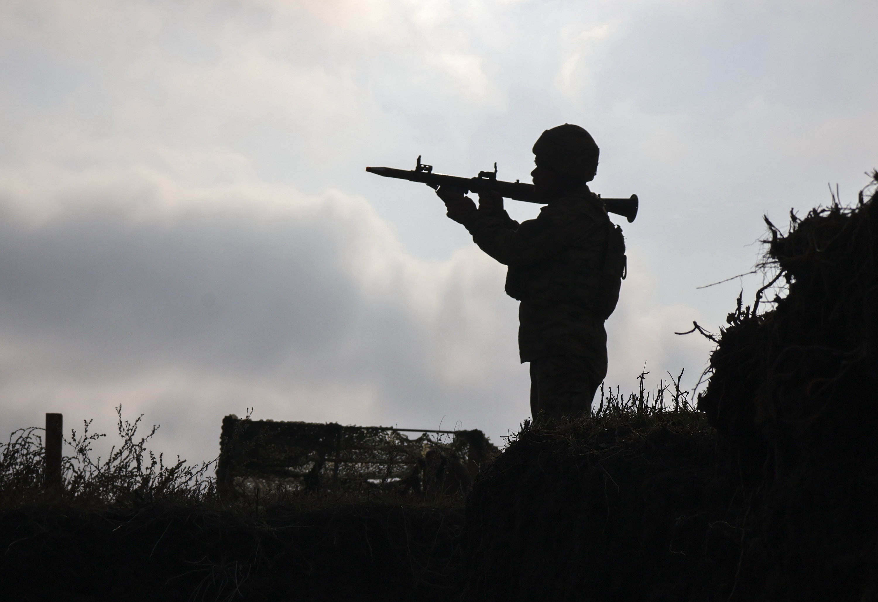 Errusiako armadako militar bat Donetsken, asteon. EFE