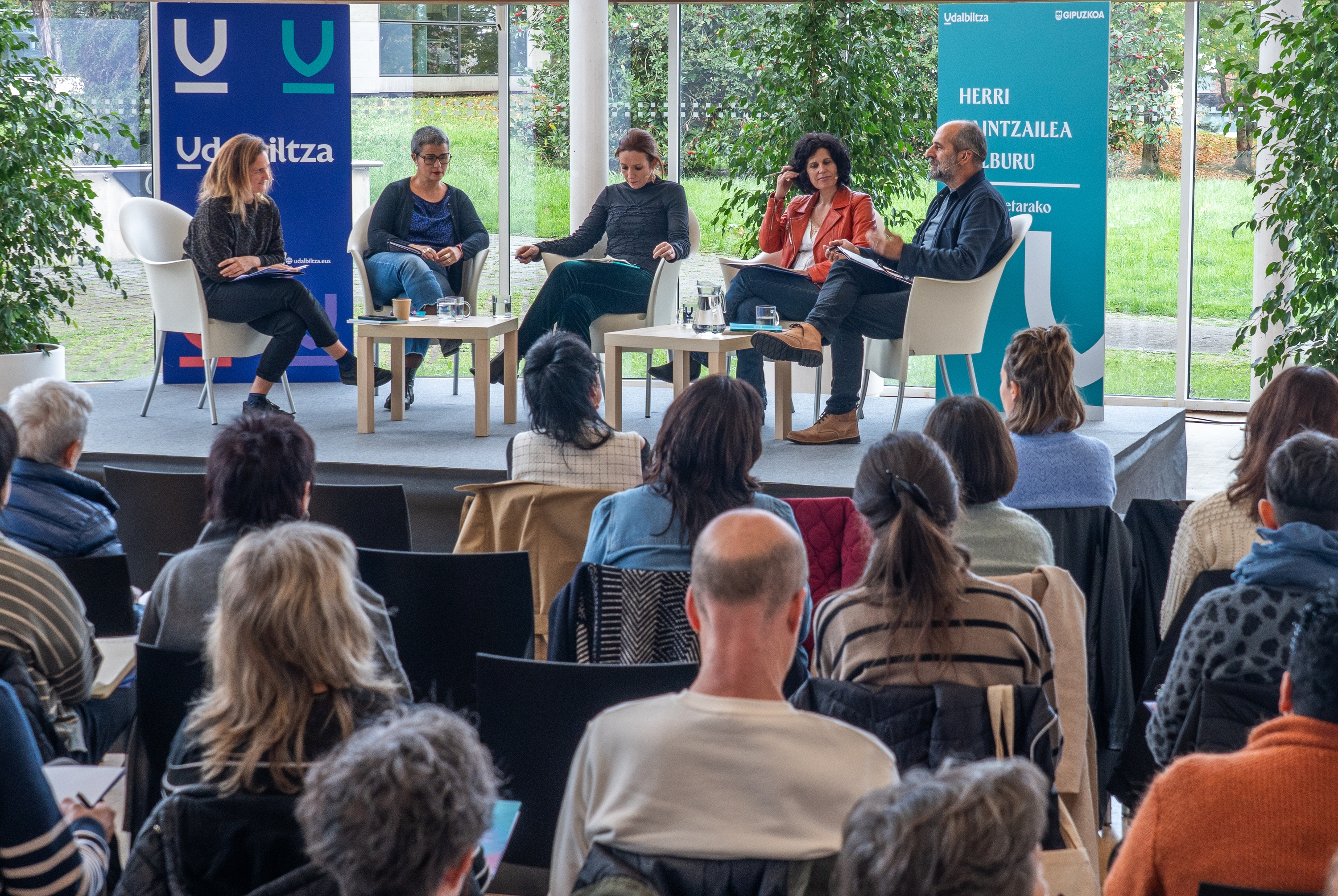 Miramon parke teknologikoaren eraikin nagusian izan da jardunaldia, Donostian. ANDONI CANELLADA / FOKU