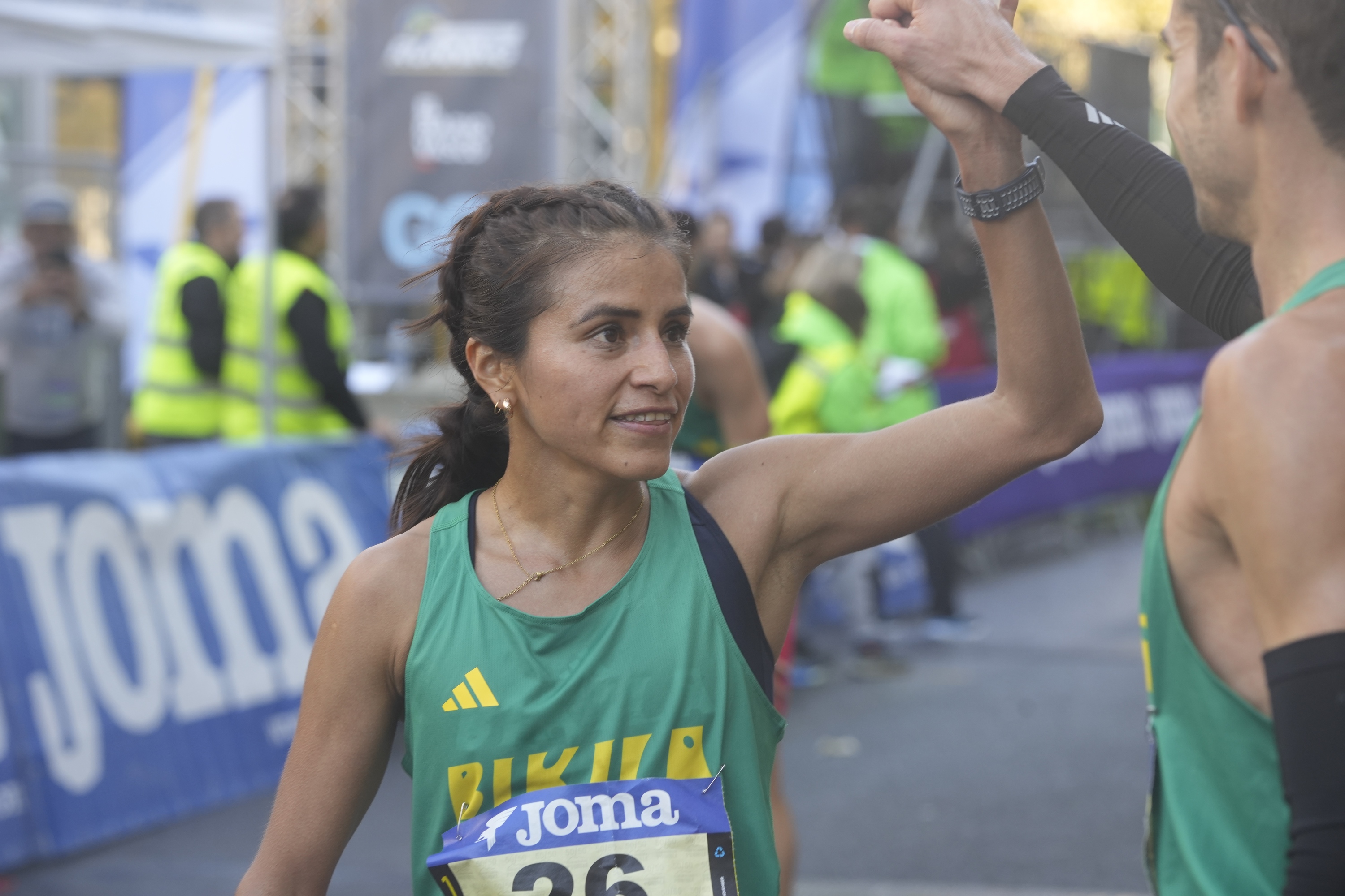 Behobia-Donostia lasterketako bi garaileak: Tisalema eta Celada. ANDONI CANELLADA / FOKU