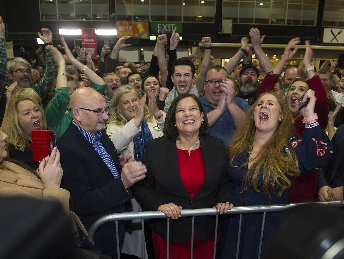 Mary Lou McDonald, iragan igandean, Sinn Feinen emaitzak ospatzen. AIDAN CRAWLEY / EFE