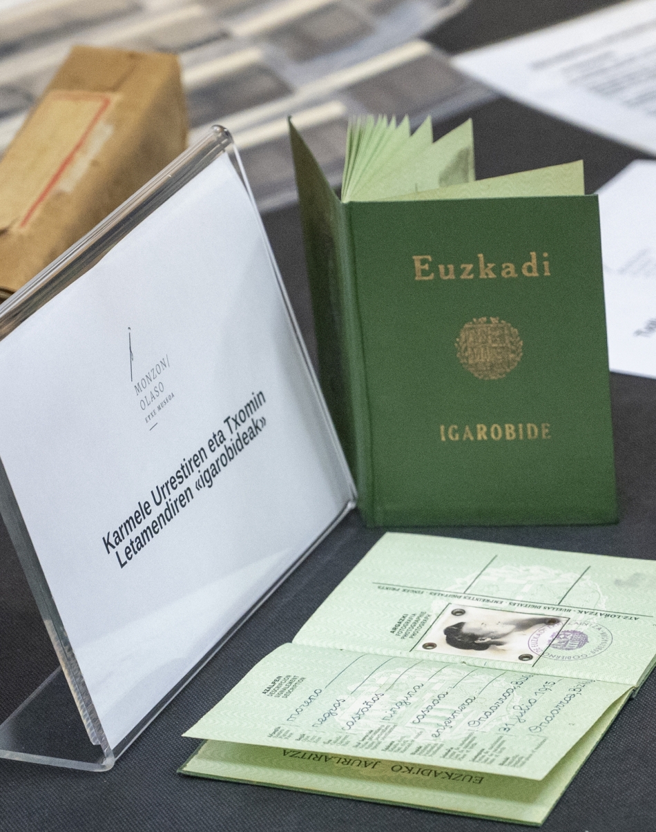 Karmele Urrestiren eta Txomin Letamendiren 'igarobide' dokumentuak. GORKA RUBIO / FOKU