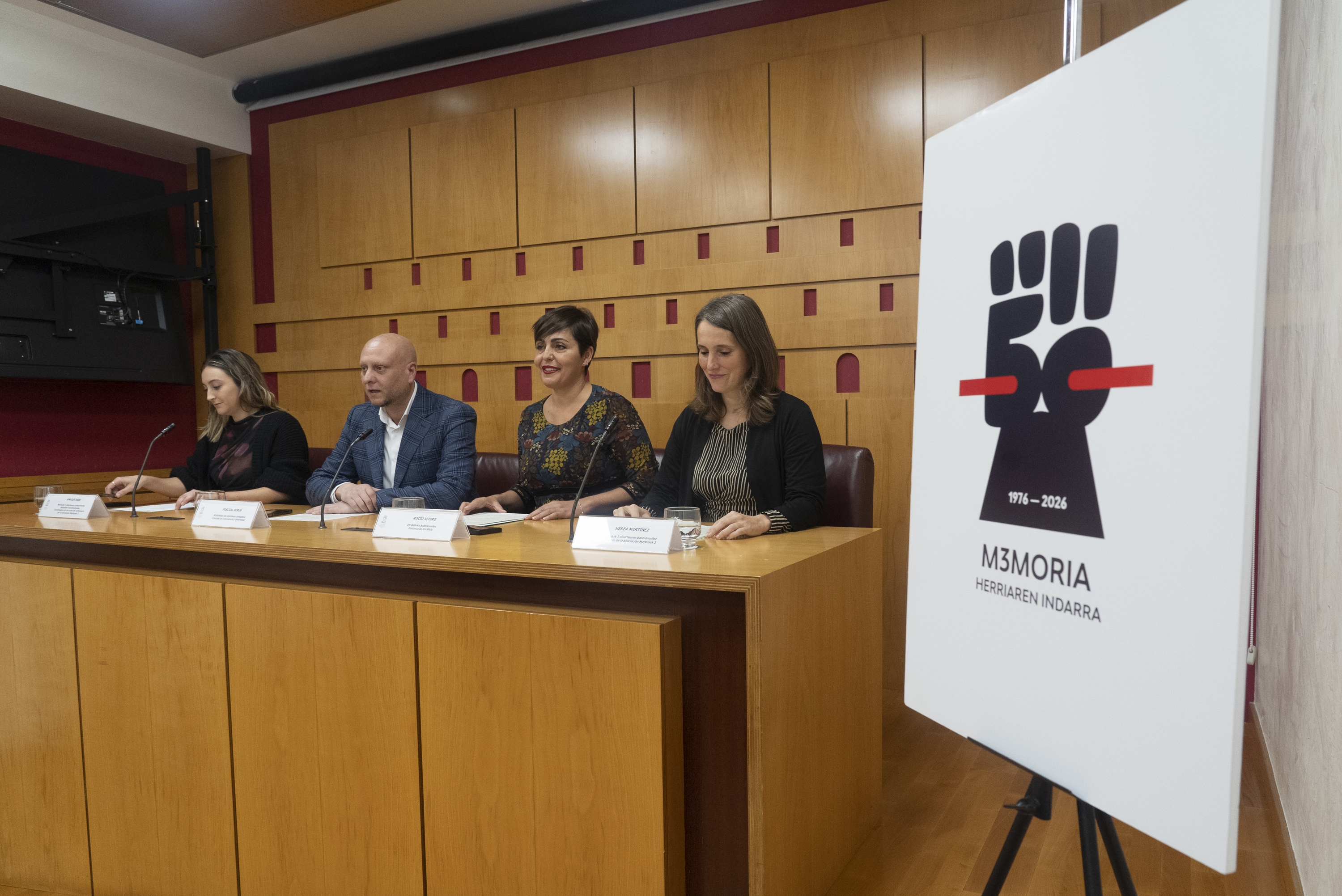 Urteurreneko ekitaldien berri emateko prentsaurrekoa, gaur, Gasteizko udaletxean. ENDIKA PORTILLO / FOKU