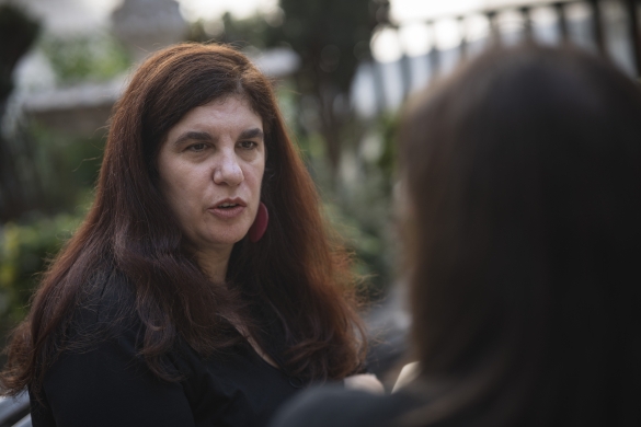 LUCIANA PEKER LUCIANA PEKER