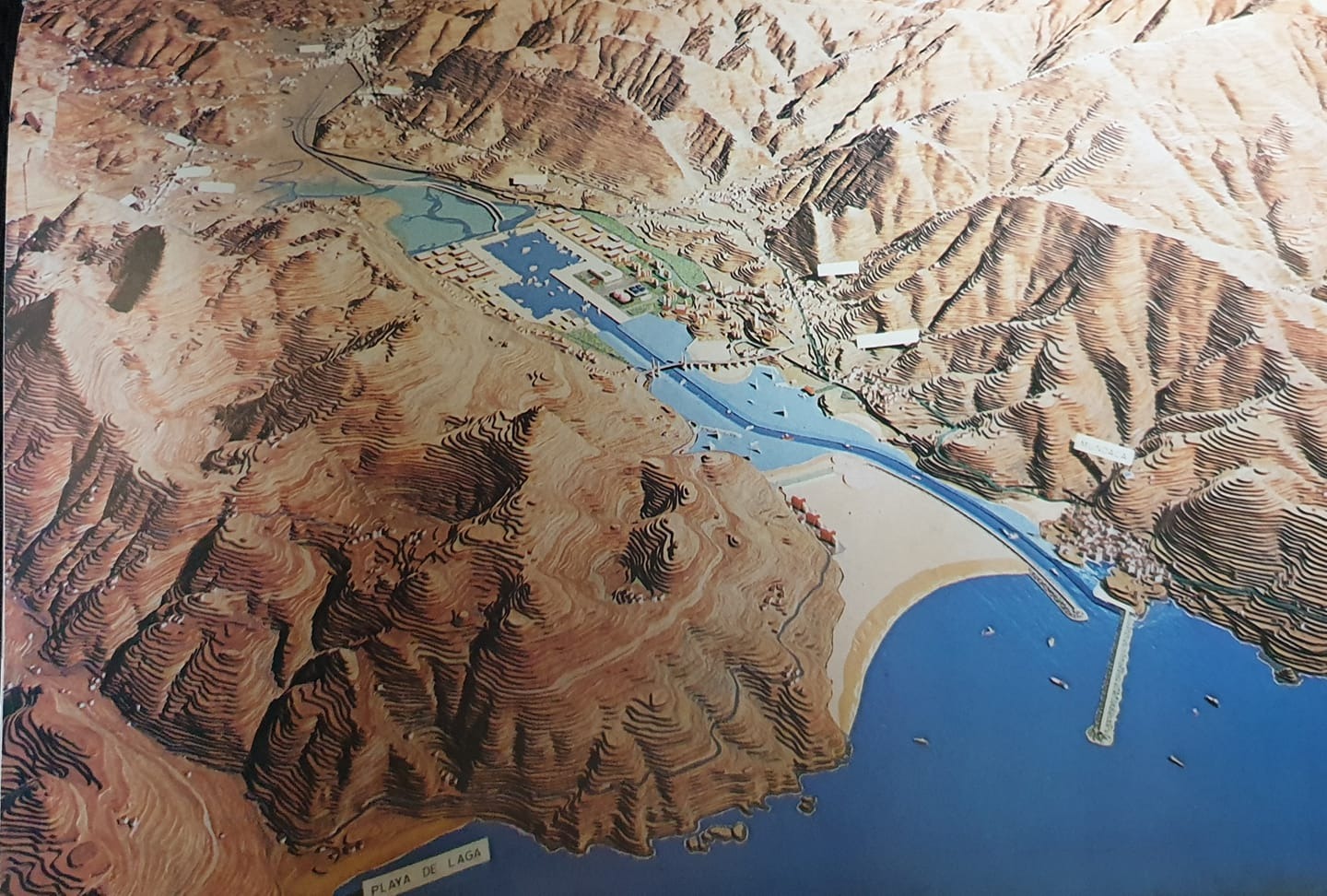 Urdaibairen aprobetxamendurako hirigintza proiektuaren maketa. GERNIKAZARRA HISTORIA TALDEA